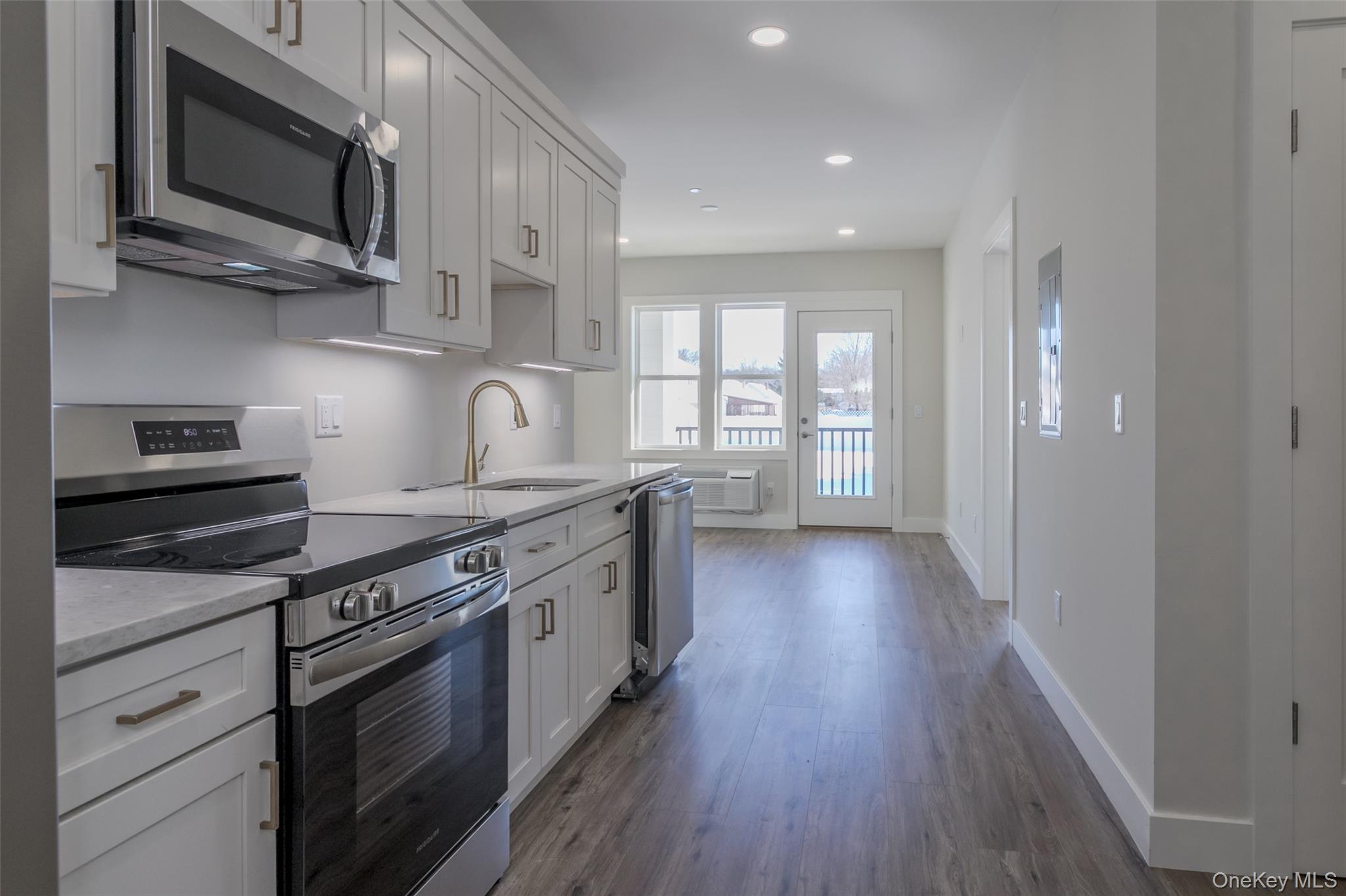 124 S Main Street, Florida, NY 10921