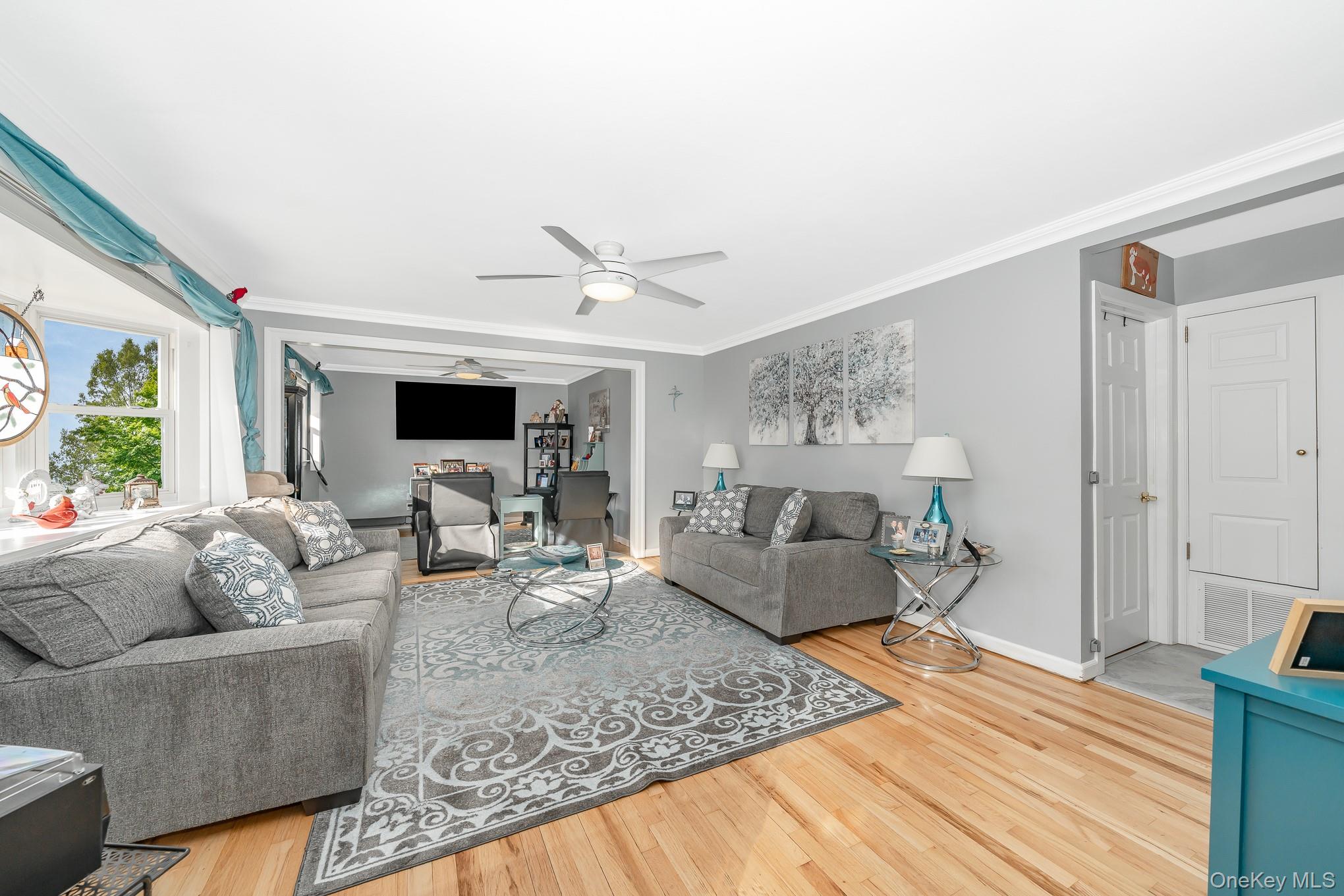 1019 Carll Drive, Bay Shore, NY 11706