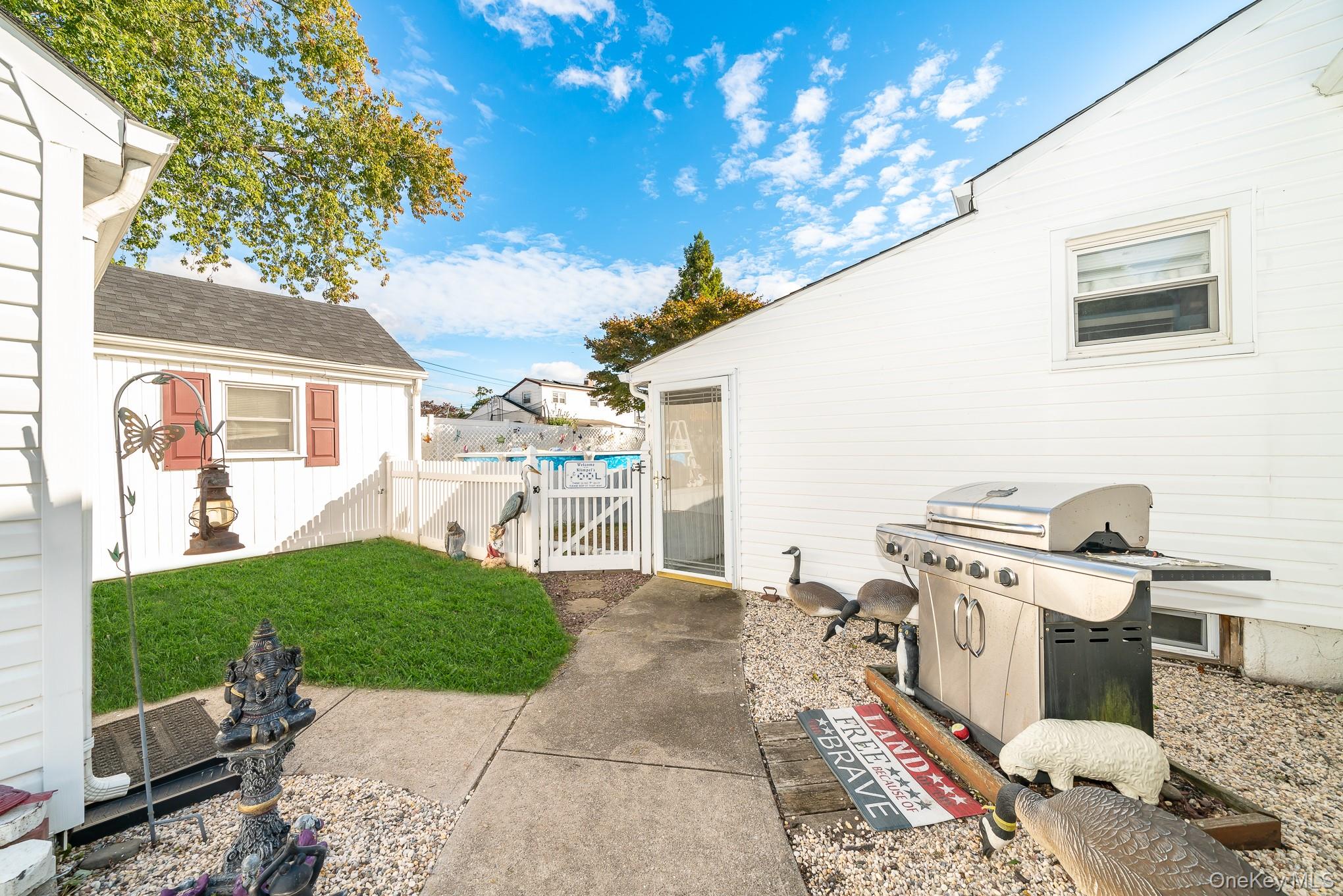 1019 Carll Drive, Bay Shore, NY 11706