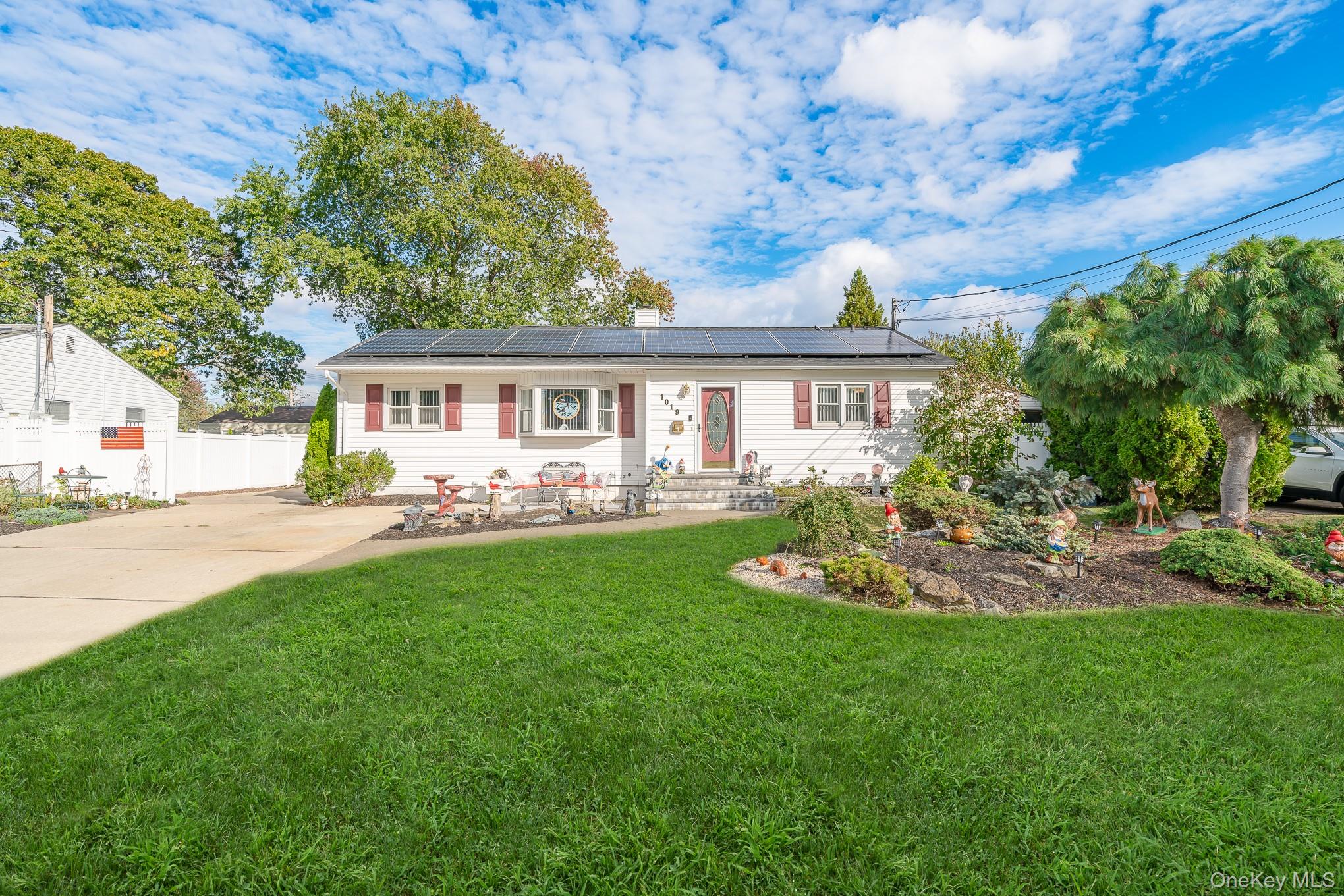 1019 Carll Drive, Bay Shore, NY 11706