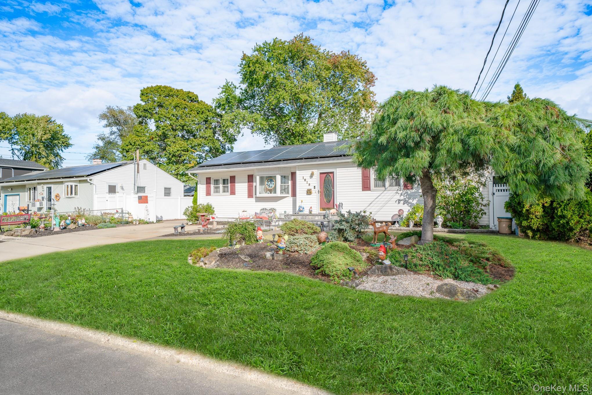 1019 Carll Drive, Bay Shore, NY 11706