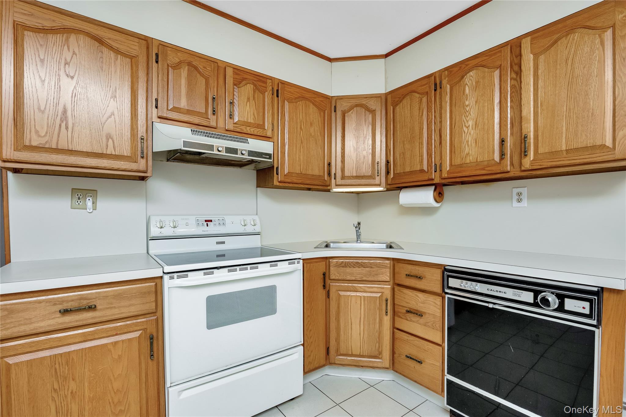 45 Shotgun Lane, Levittown, NY 11756