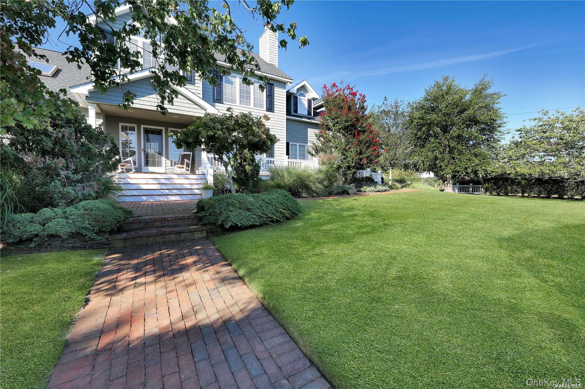 2 Bayview Road, Remsenburg, NY 11960