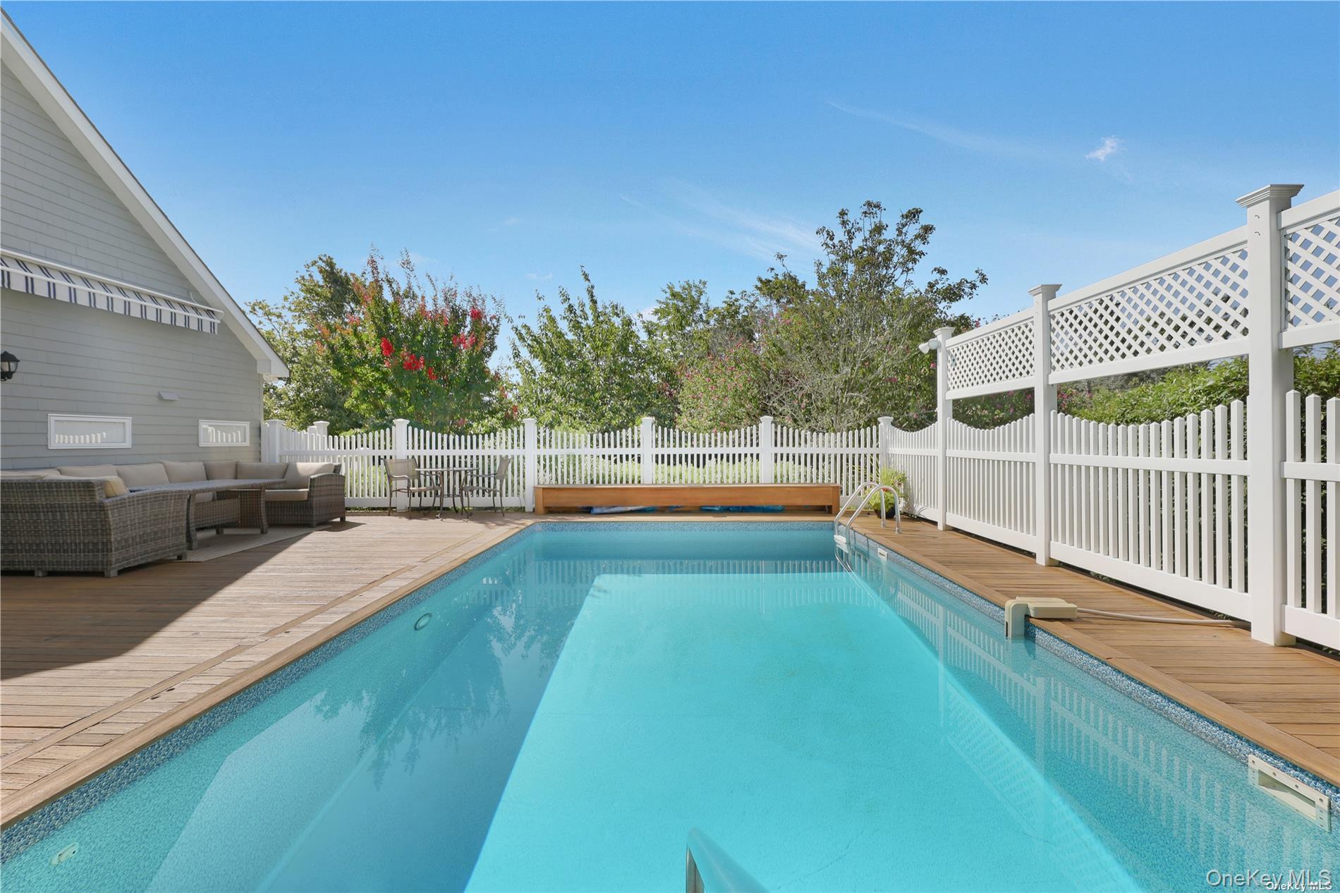 2 Bayview Road, Remsenburg, NY 11960