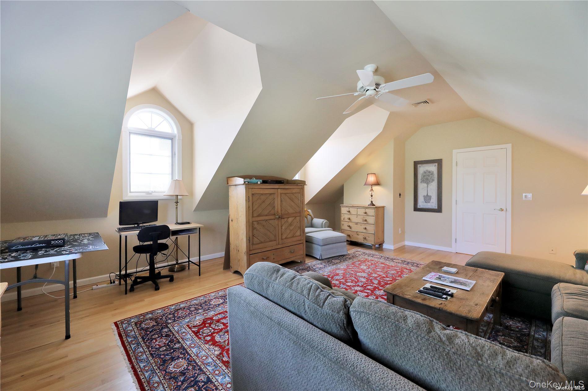 2 Bayview Road, Remsenburg, NY 11960