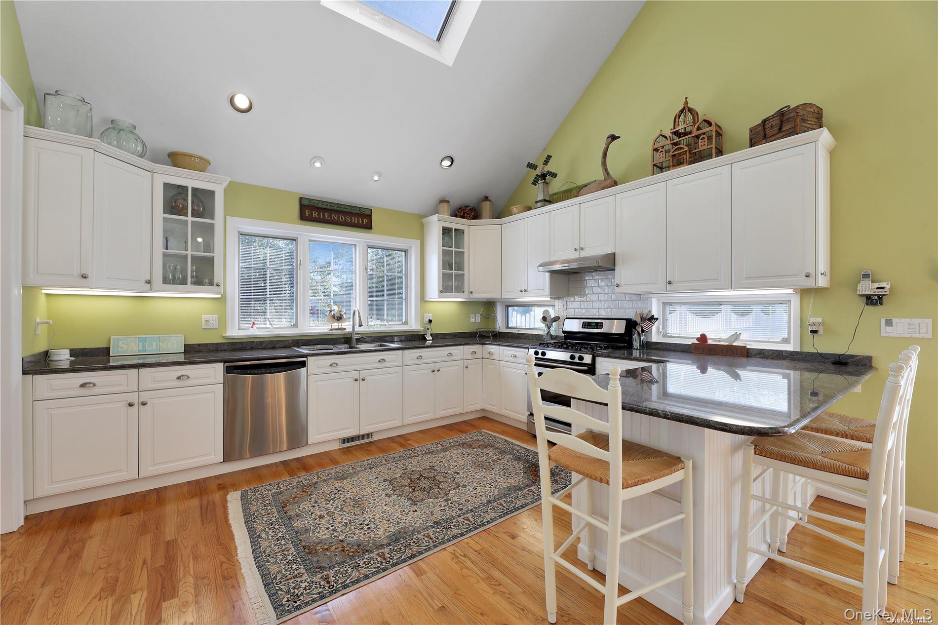 2 Bayview Road, Remsenburg, NY 11960