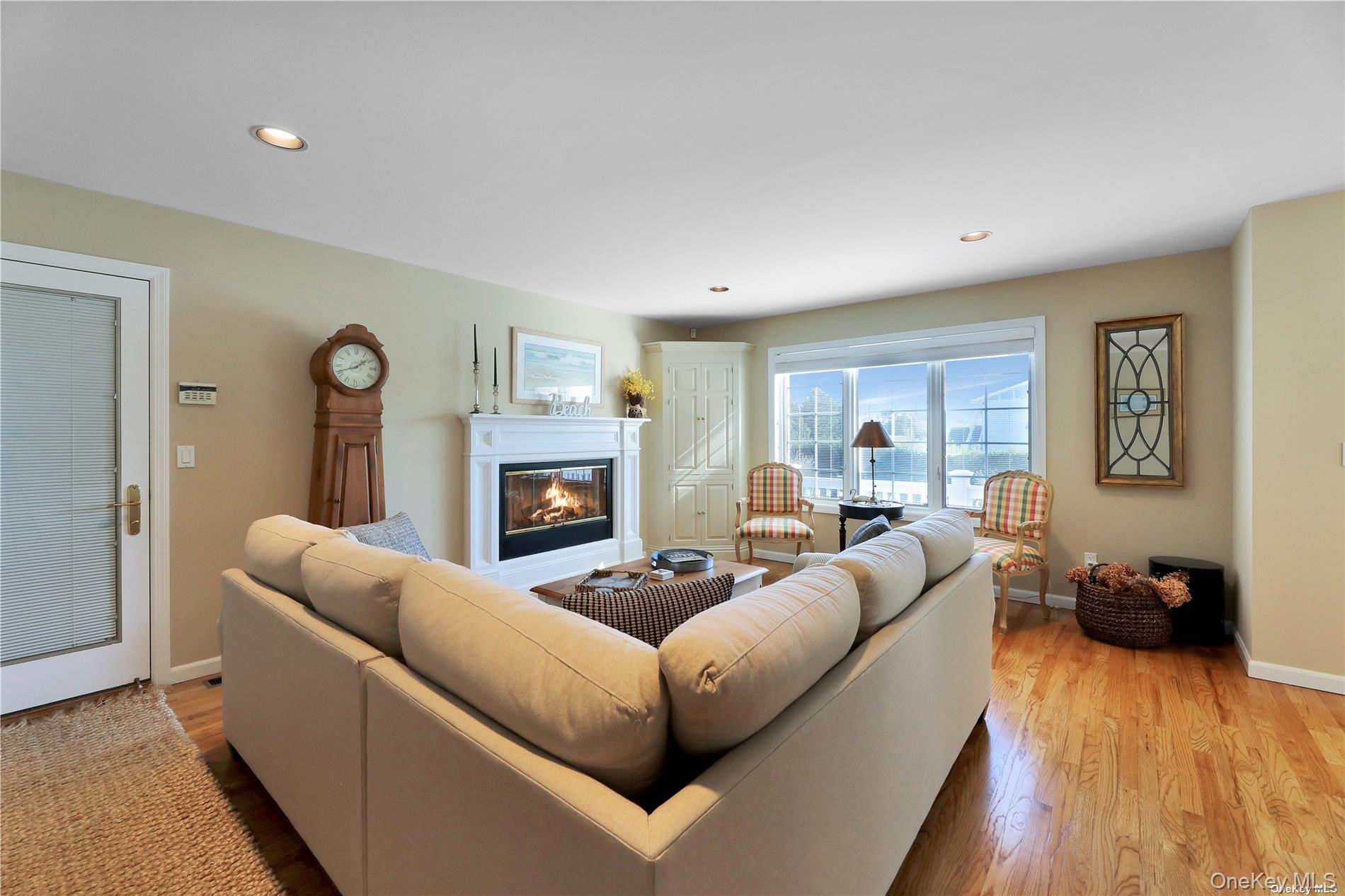 2 Bayview Road, Remsenburg, NY 11960