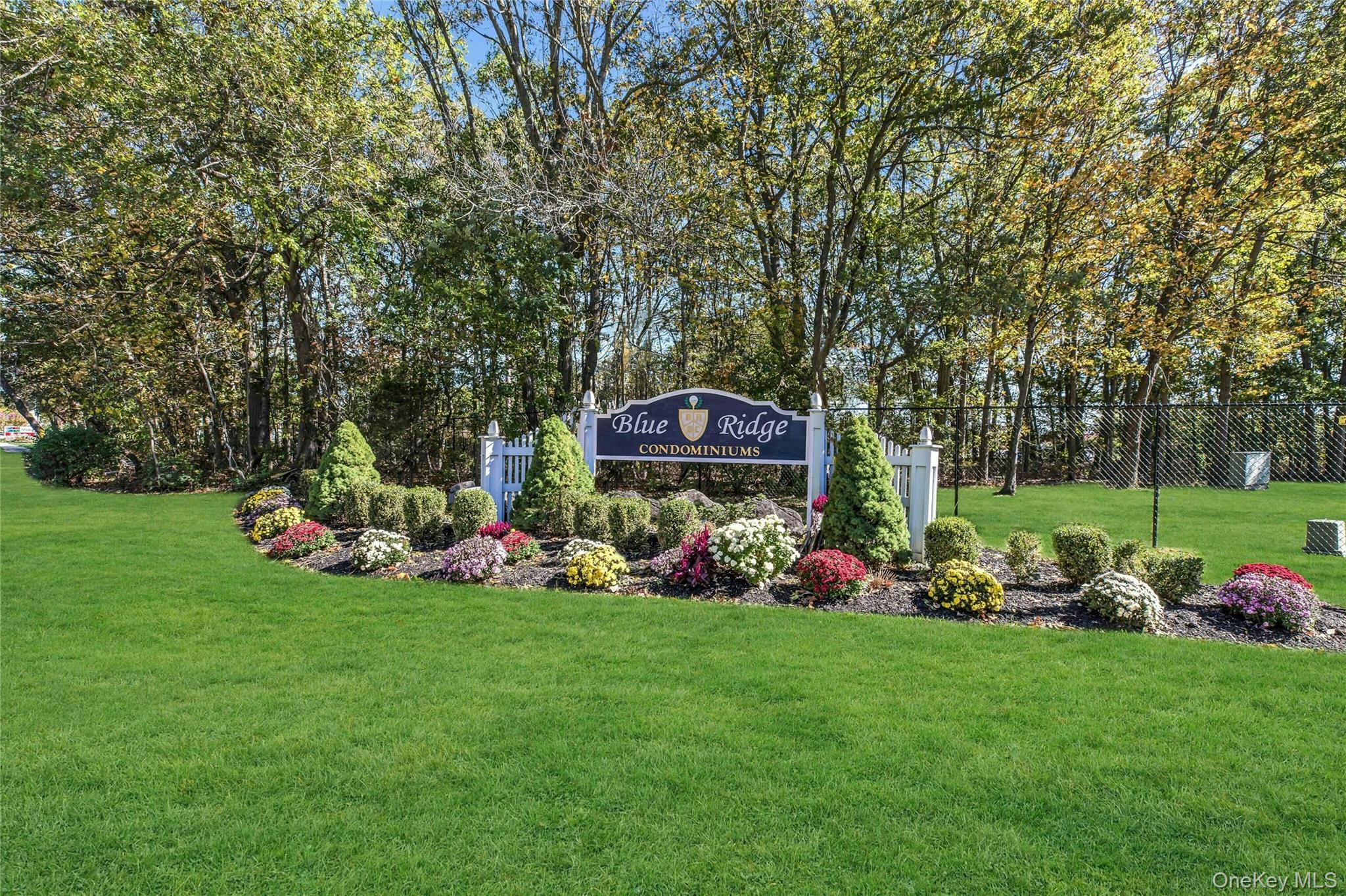 634 W End Drive, Medford, NY 11763