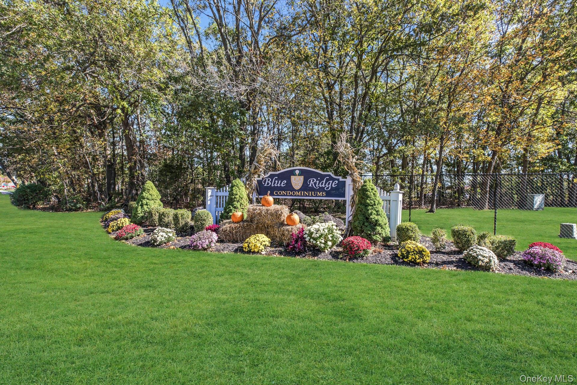 634 W End Drive, Medford, NY 11763