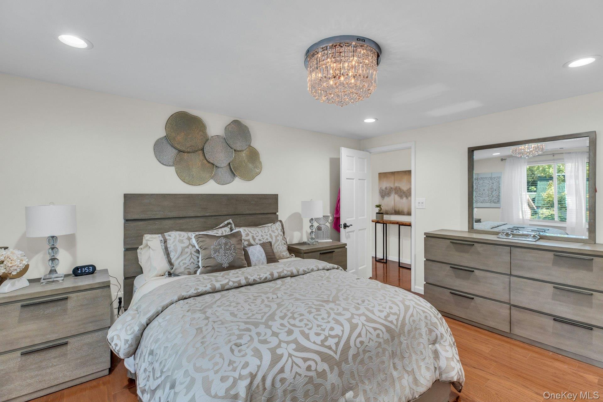 634 W End Drive, Medford, NY 11763