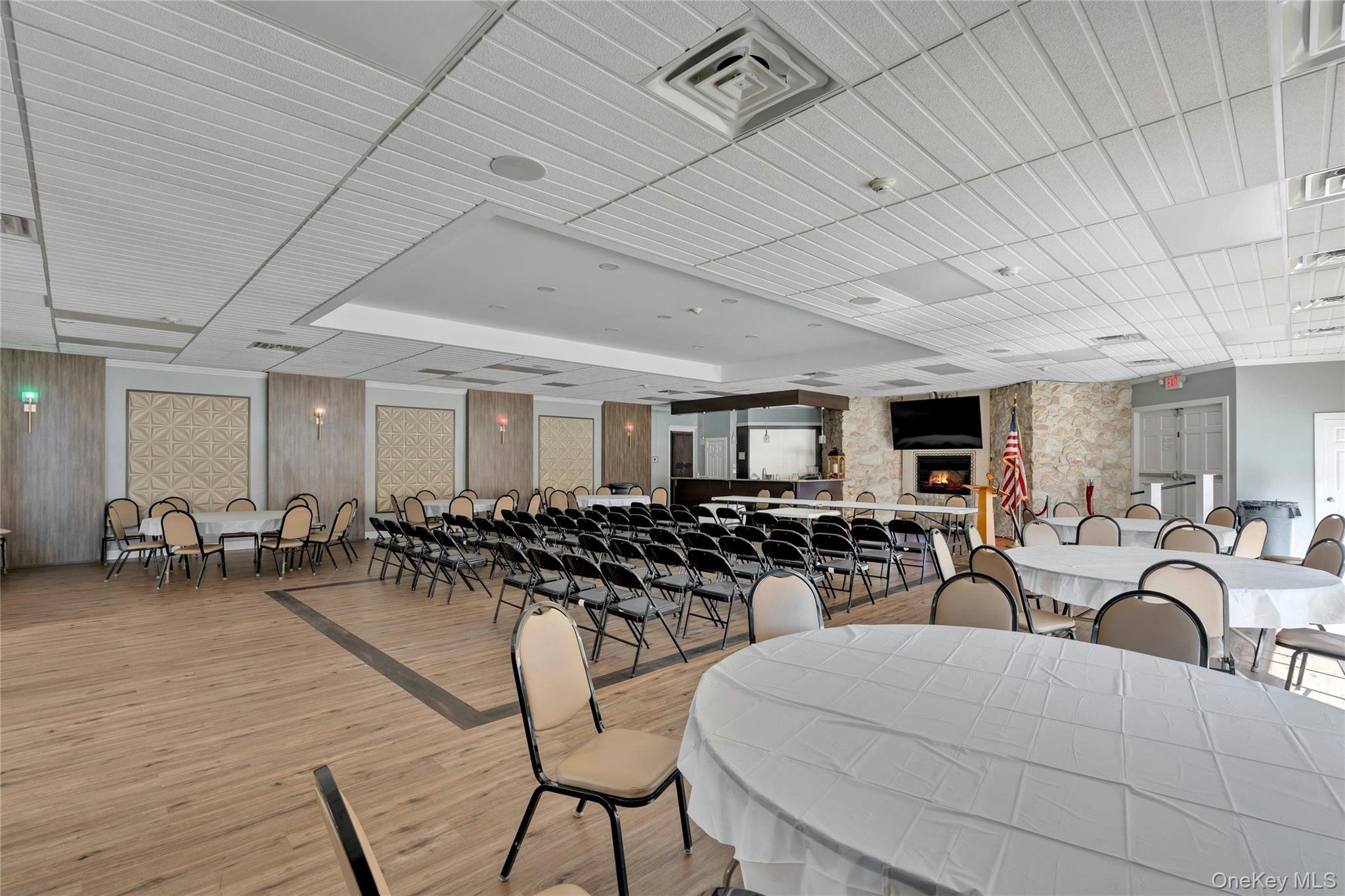 634 W End Drive, Medford, NY 11763