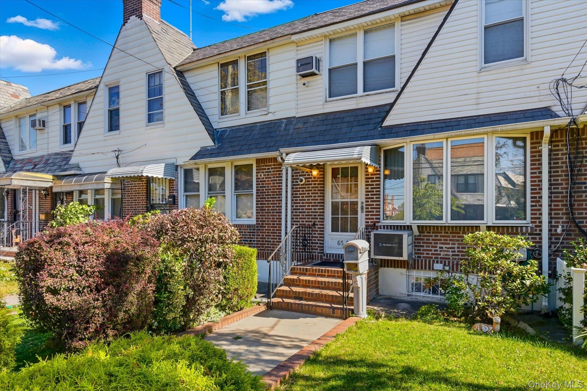 6509 77th Place Place, Middle Village, NY 11379