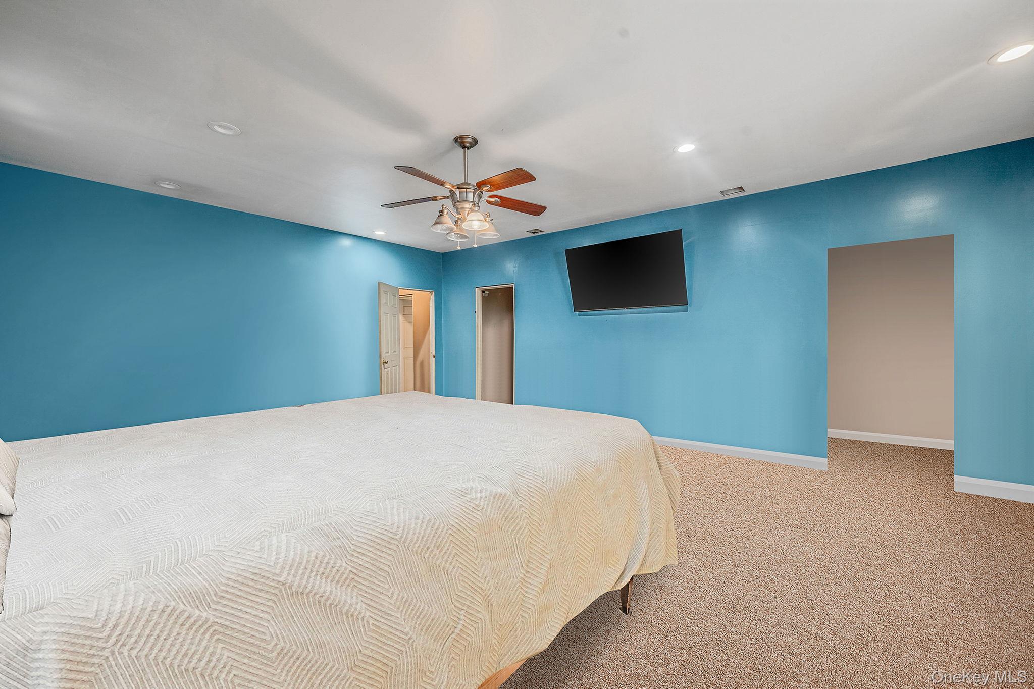 70 Robert Street, Patchogue, NY 11772