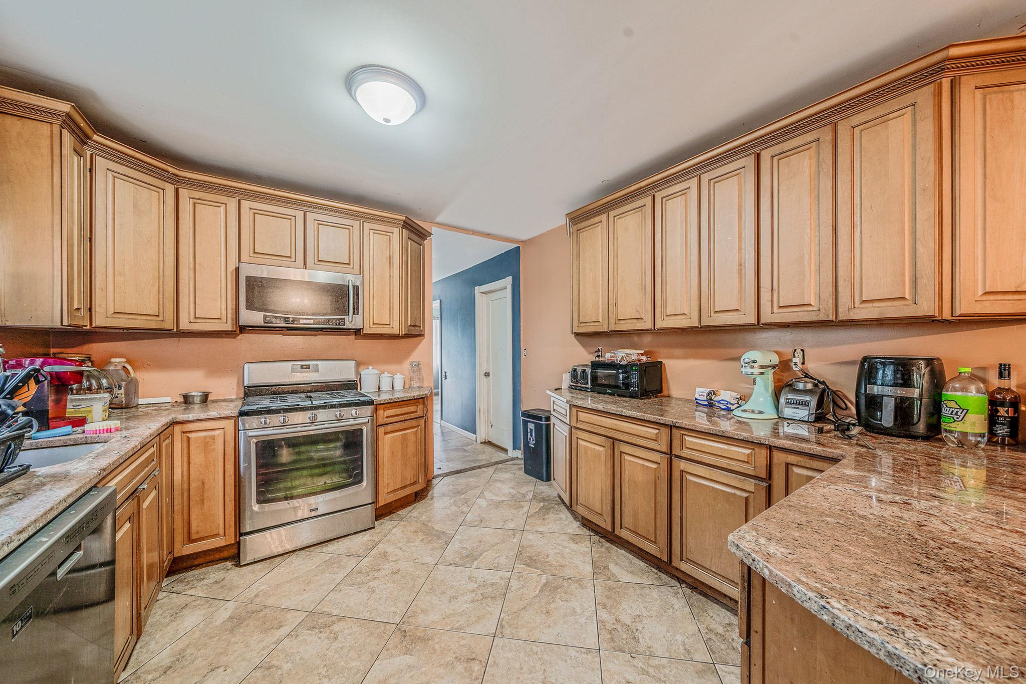 70 Robert Street, Patchogue, NY 11772