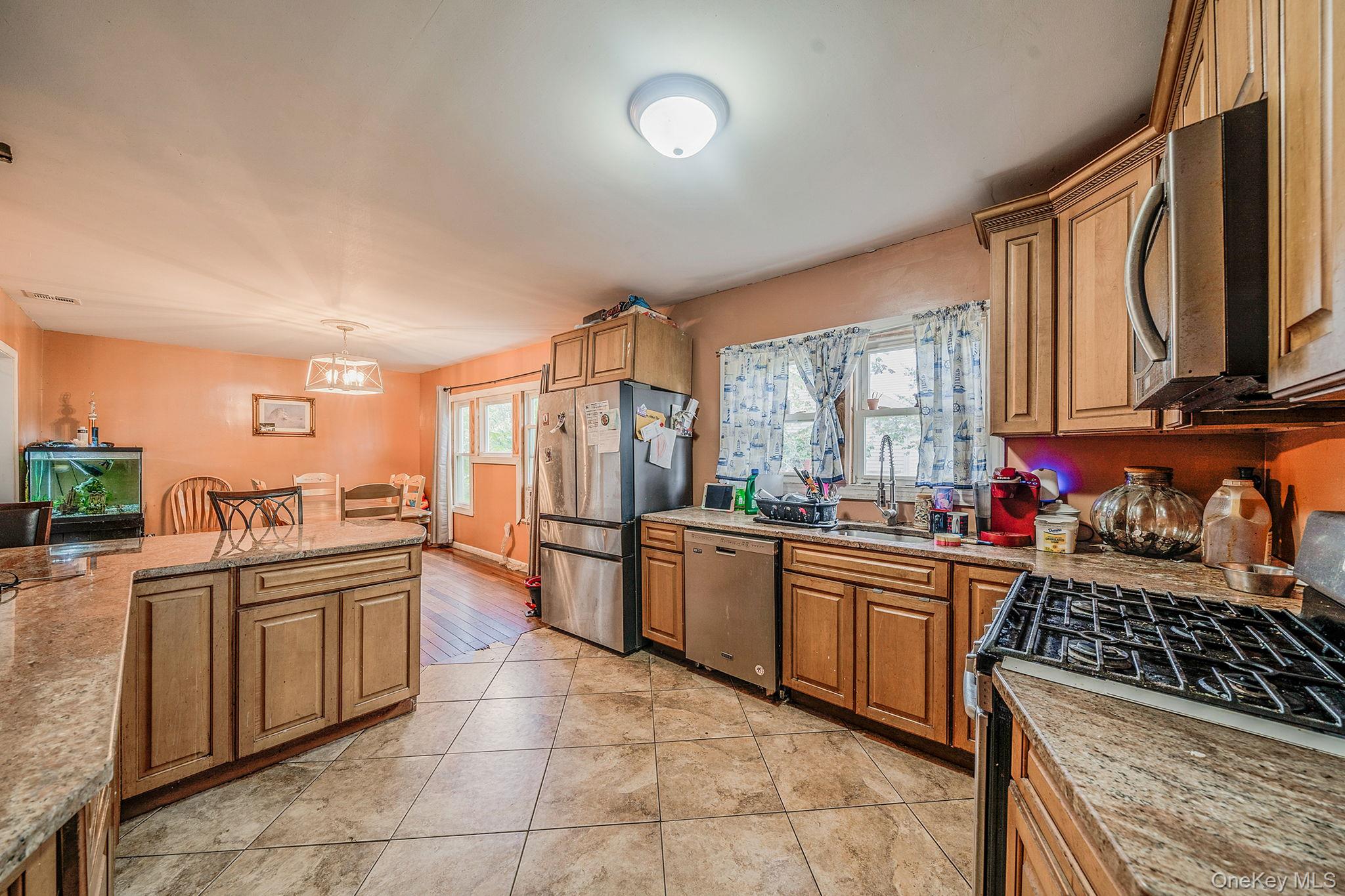 70 Robert Street, Patchogue, NY 11772