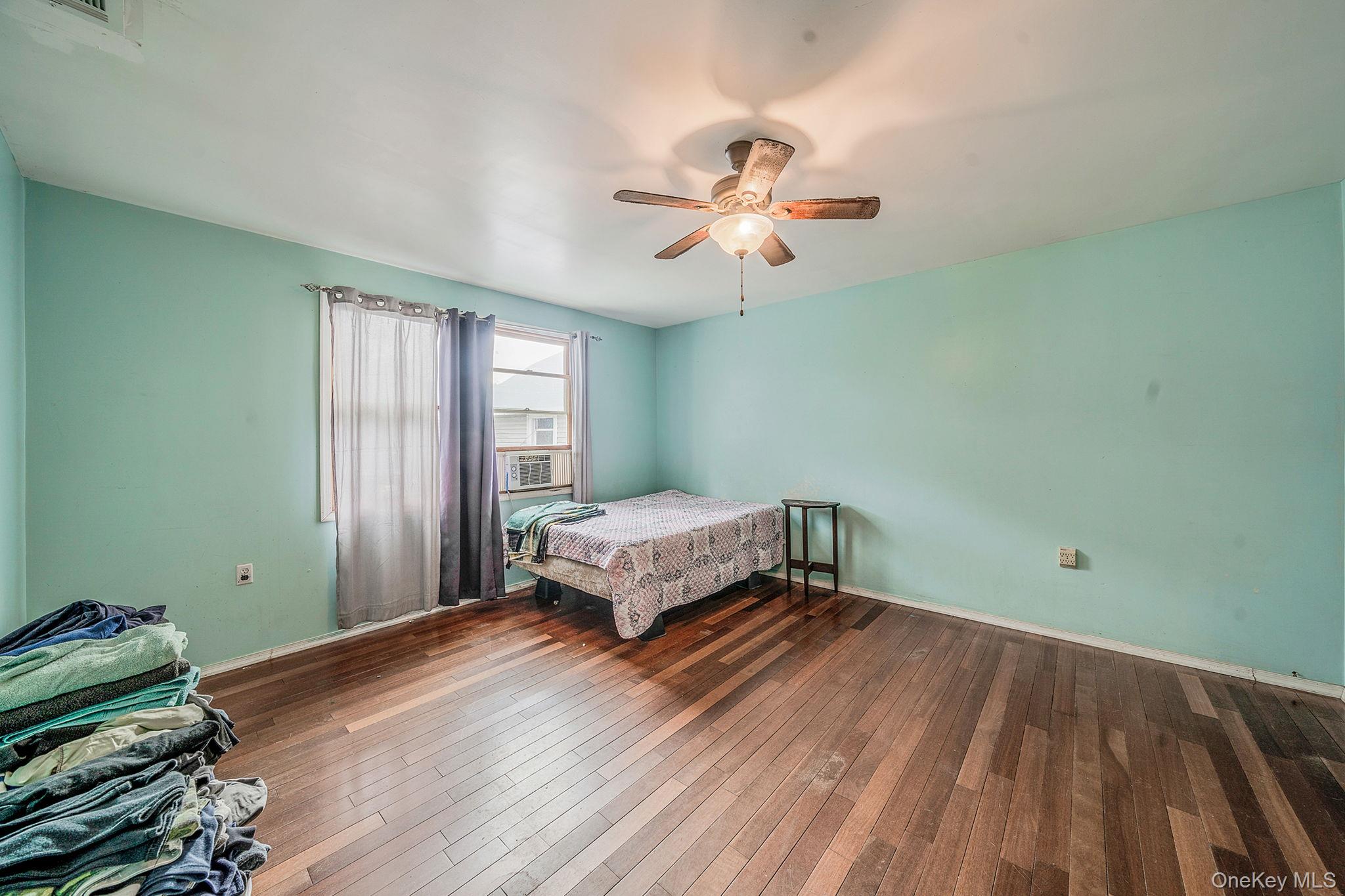 70 Robert Street, Patchogue, NY 11772