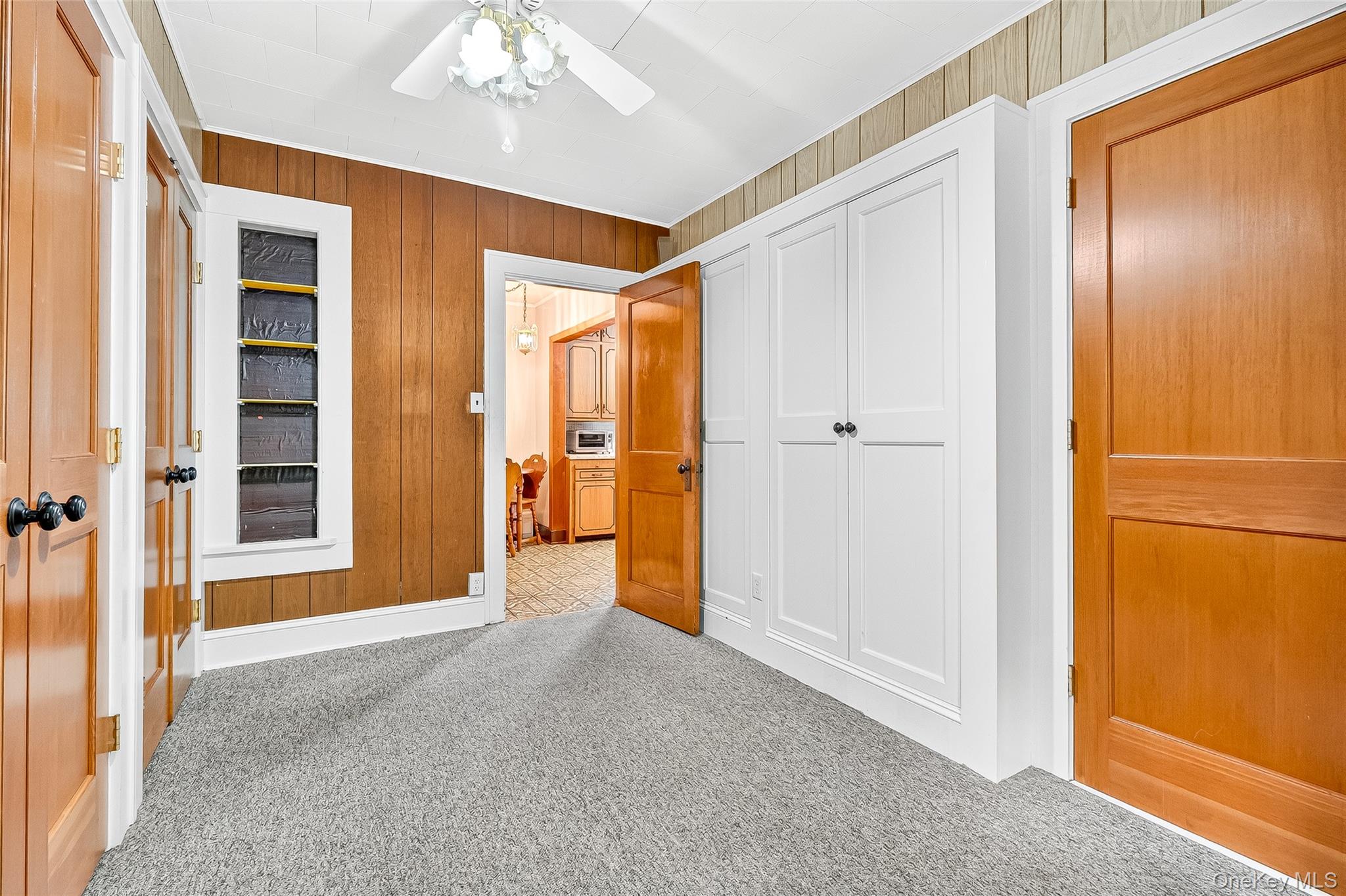 18 Oakwood Road, Bardonia, NY 10954