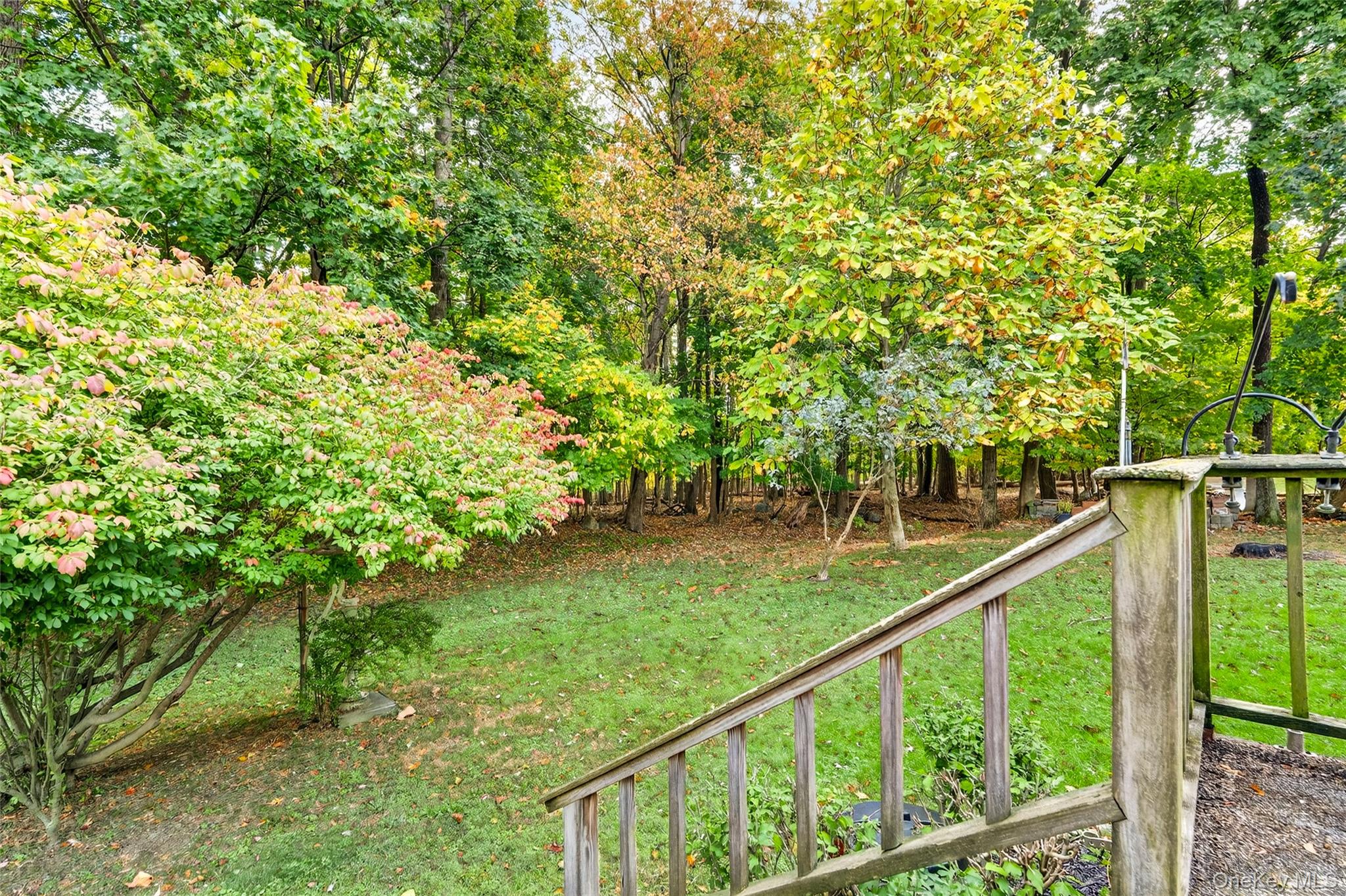 18 Oakwood Road, Bardonia, NY 10954