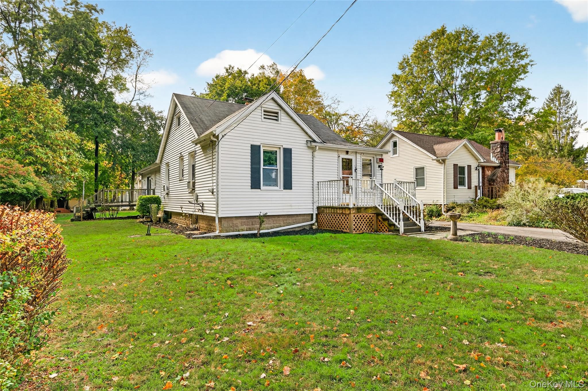 18 Oakwood Road, Bardonia, NY 10954