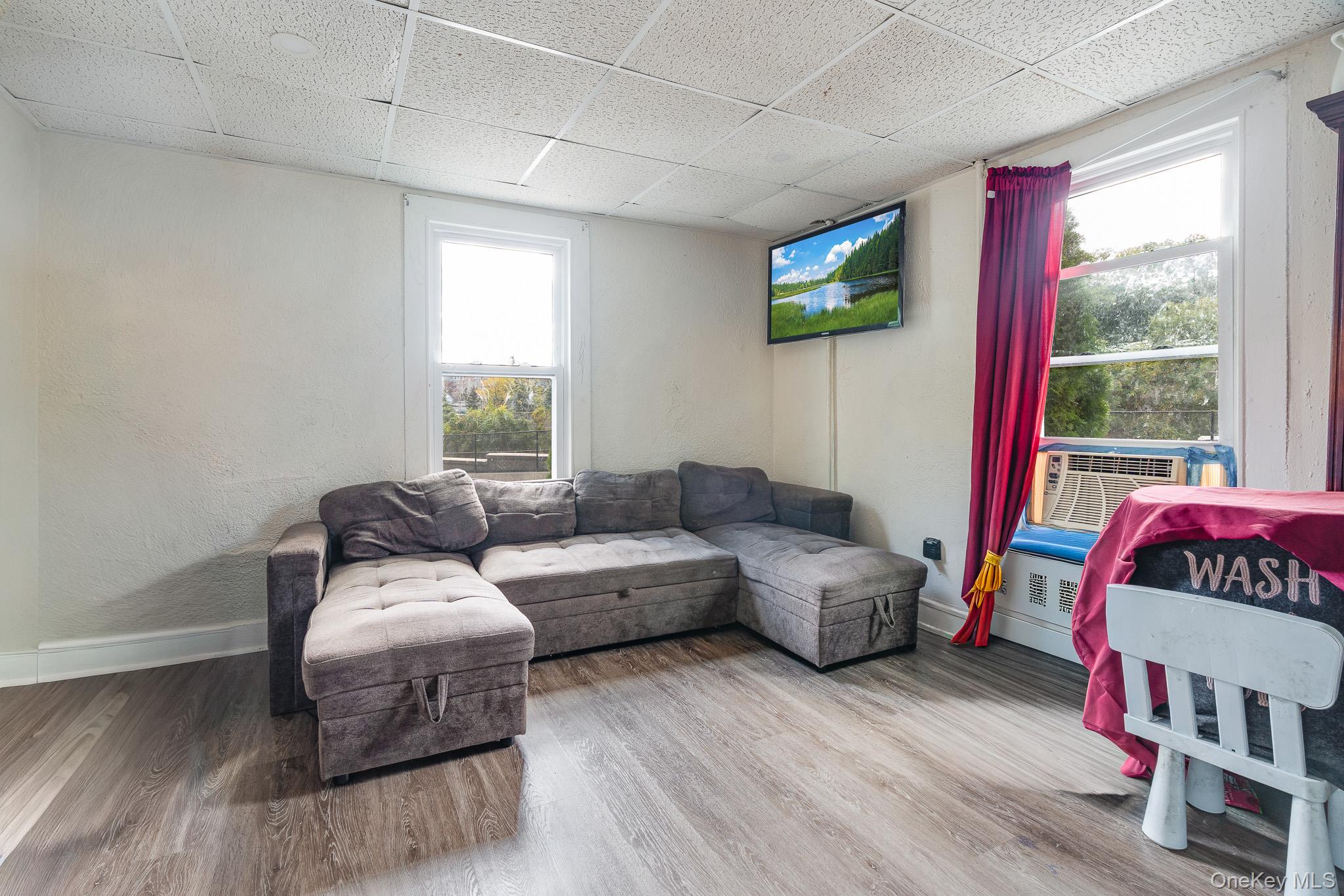 60 N Kensico Avenue, White Plains, NY 10604