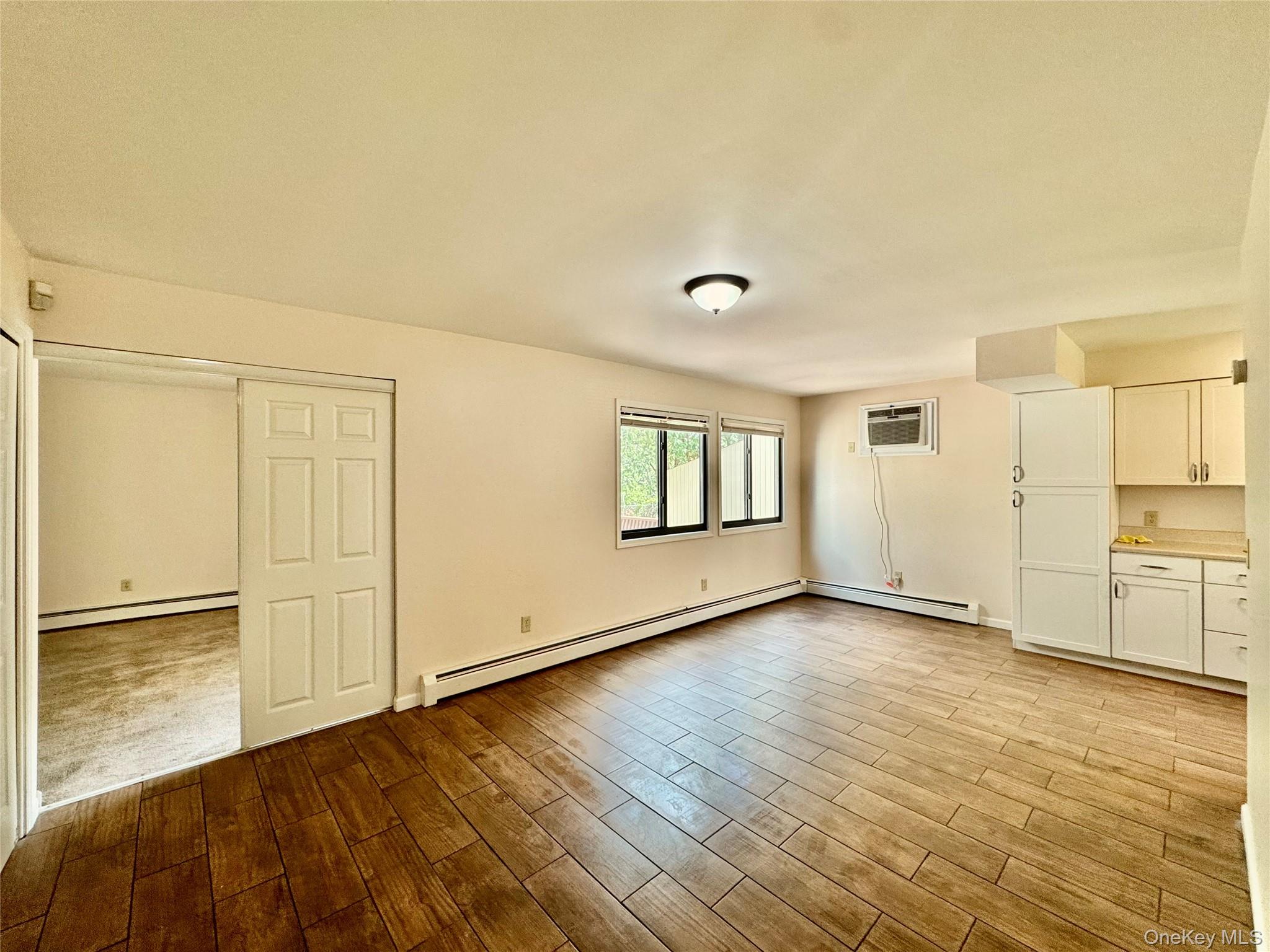 8 Ebury, Middletown, NY 10940