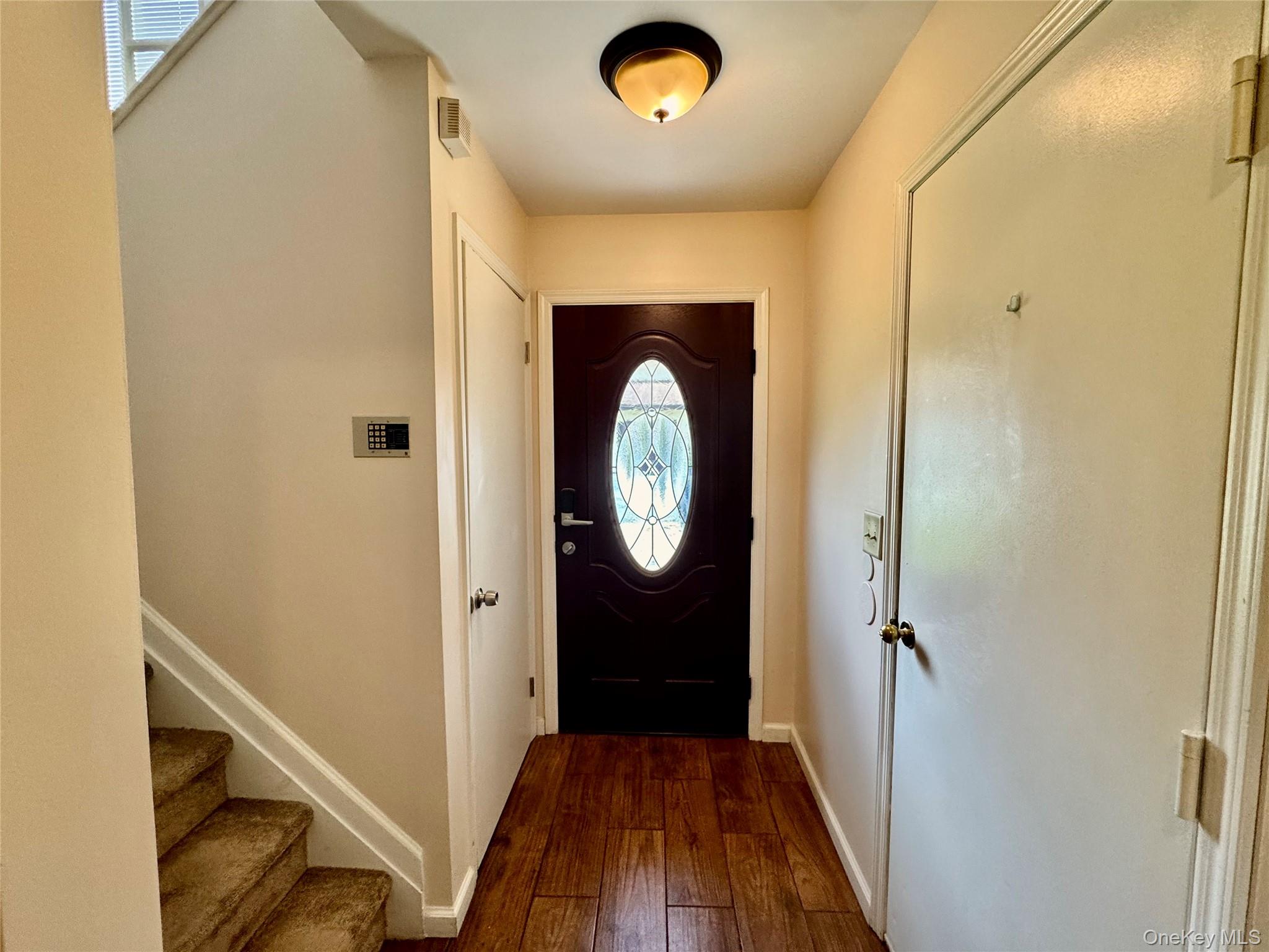 8 Ebury, Middletown, NY 10940