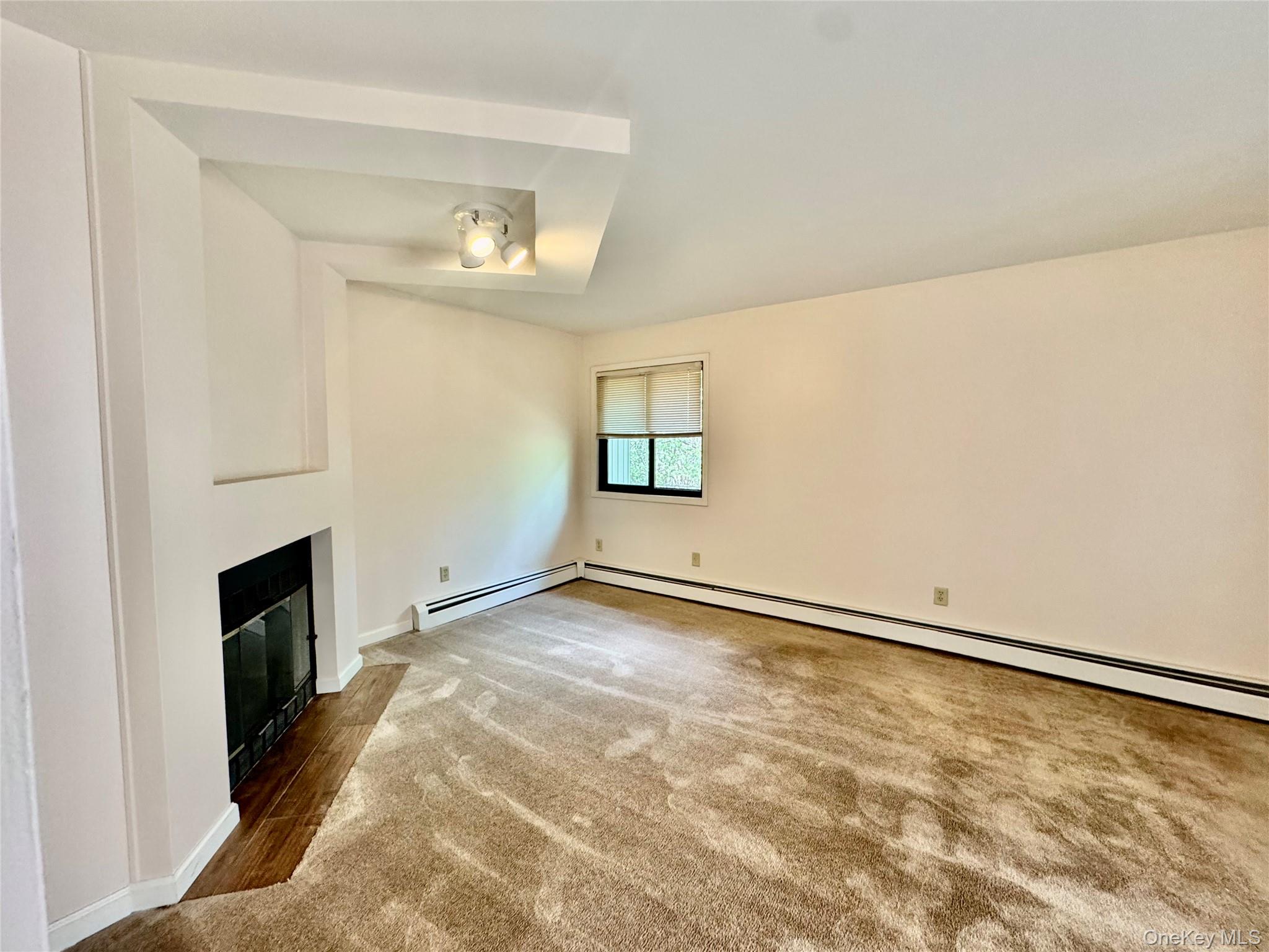 8 Ebury, Middletown, NY 10940