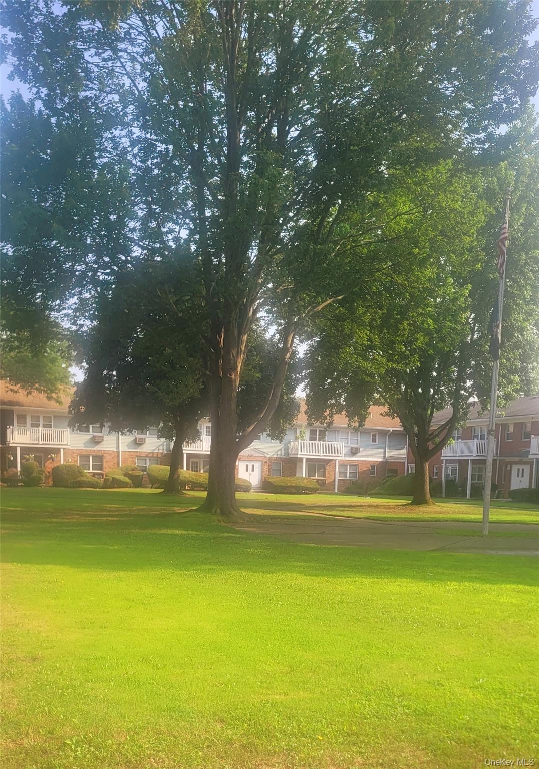 5 A Hemlock Drive # 96, Bay Shore, NY 11706