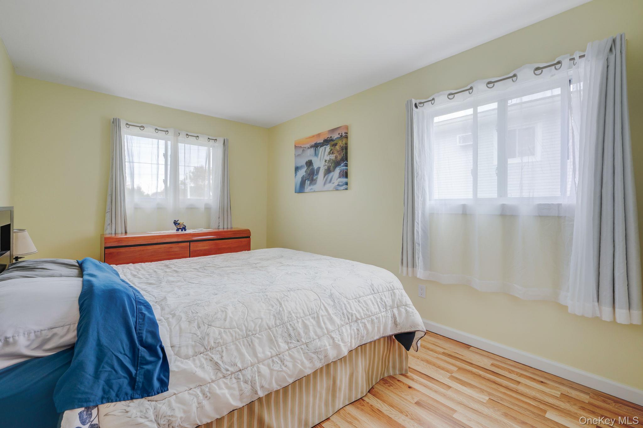 21 Francisco Avenue, Central Islip, NY 11722