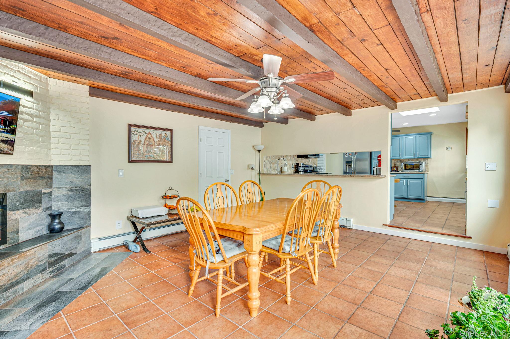 21 Francisco Avenue, Central Islip, NY 11722