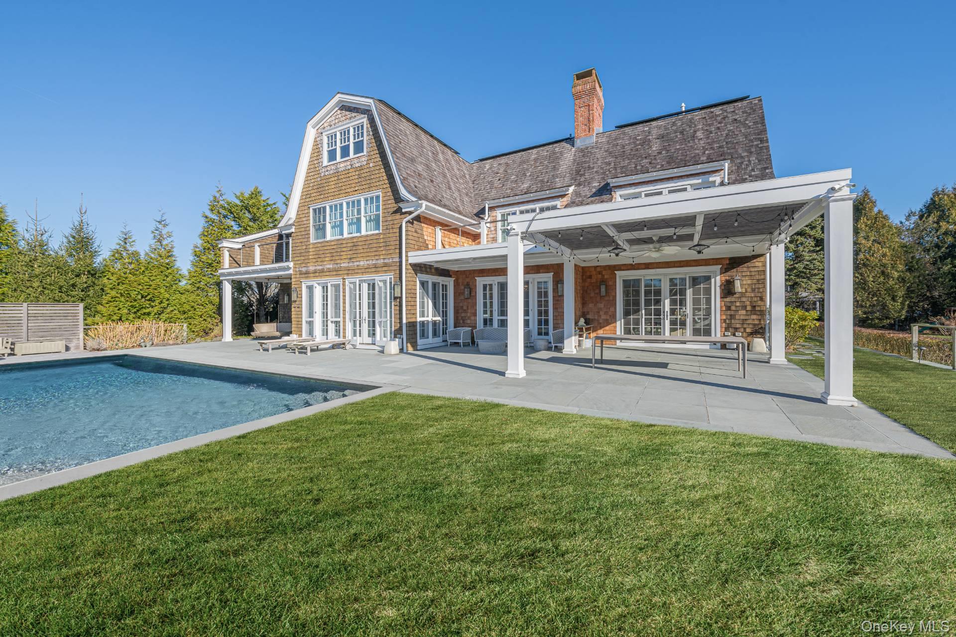 71 S Main Street, Southampton, NY 11968