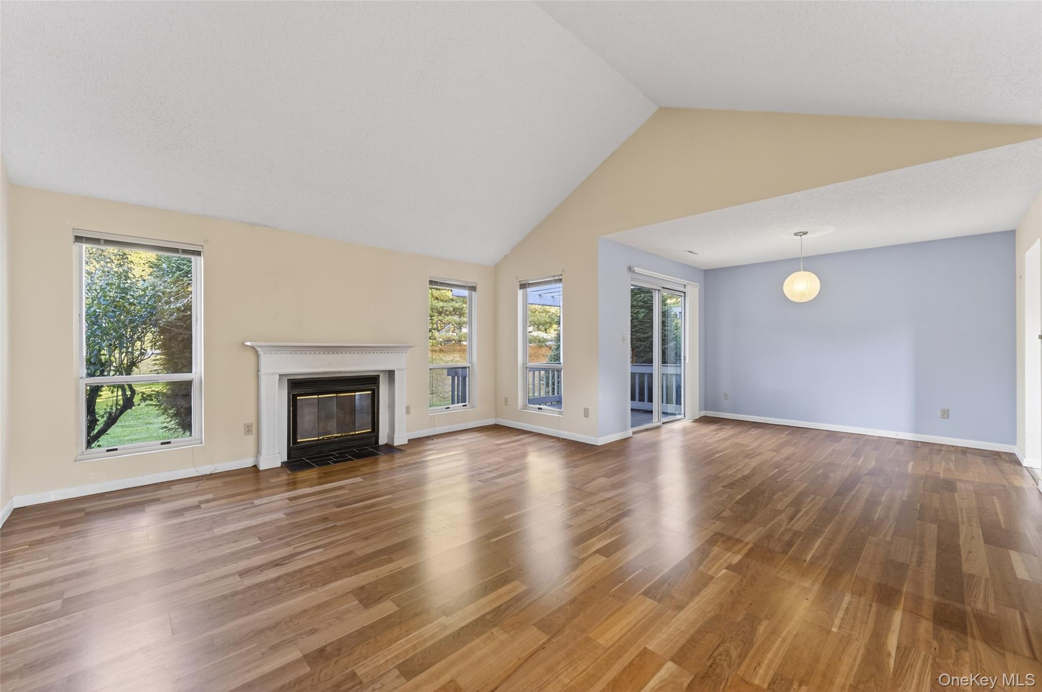 23 Pond Drive E, Rhinebeck, NY 12572