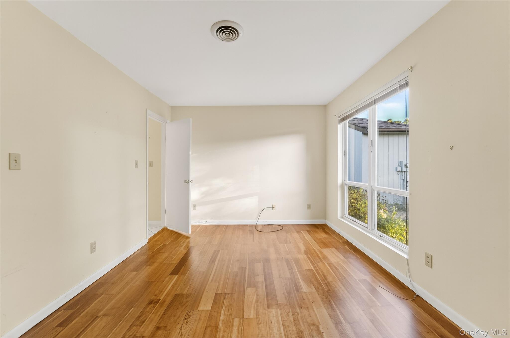 23 Pond Drive E, Rhinebeck, NY 12572