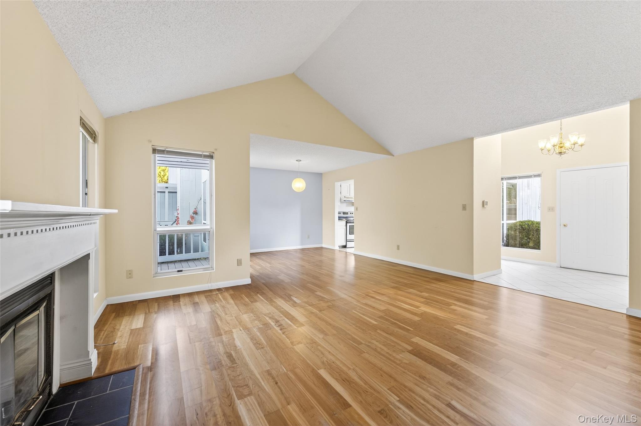 23 Pond Drive E, Rhinebeck, NY 12572