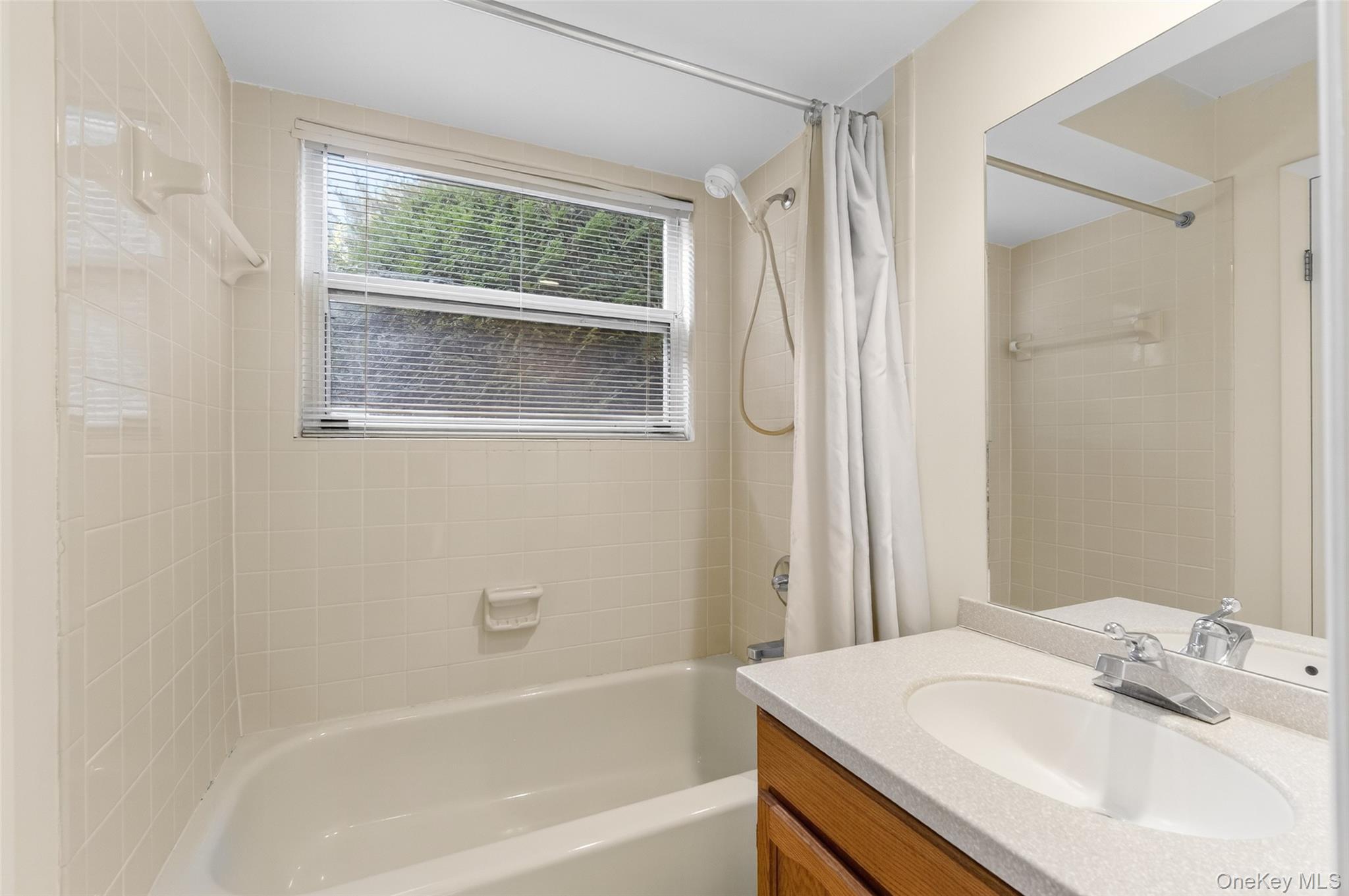 23 Pond Drive E, Rhinebeck, NY 12572