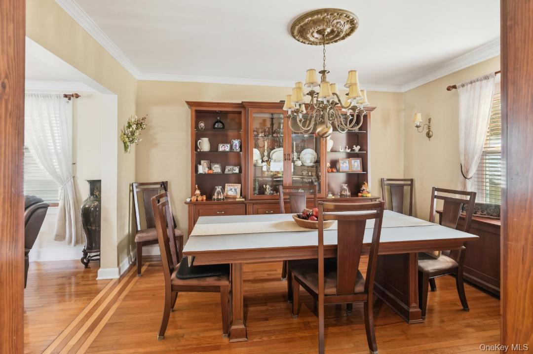 23026 87th Avenue, Bellaire, NY 11427