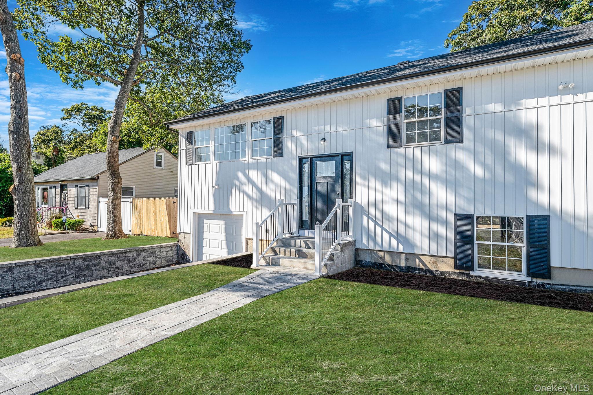 31 Harrison Drive, Shirley, NY 11967