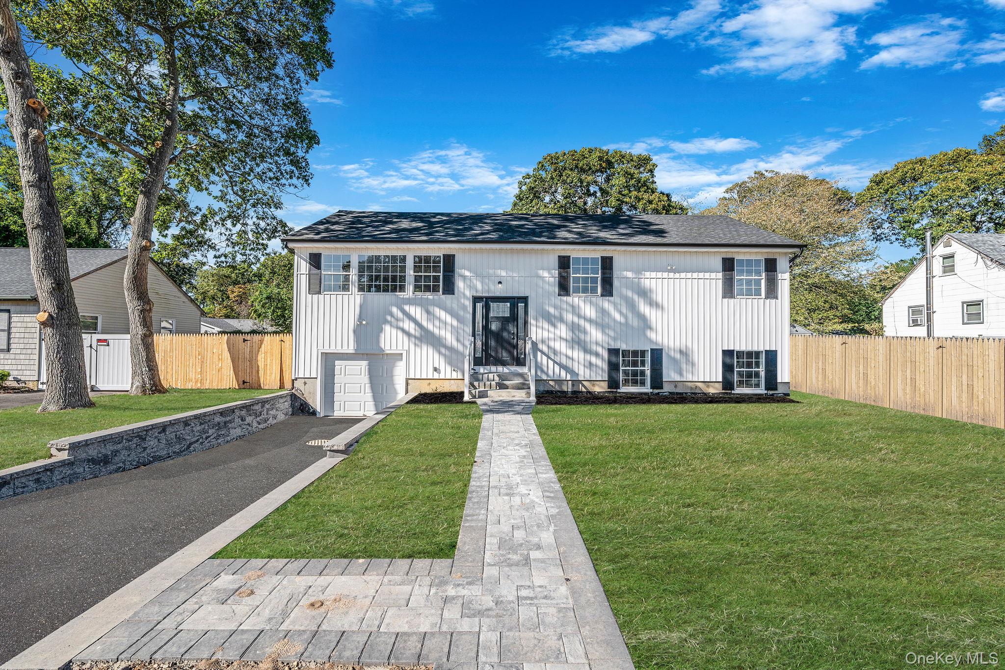 31 Harrison Drive, Shirley, NY 11967