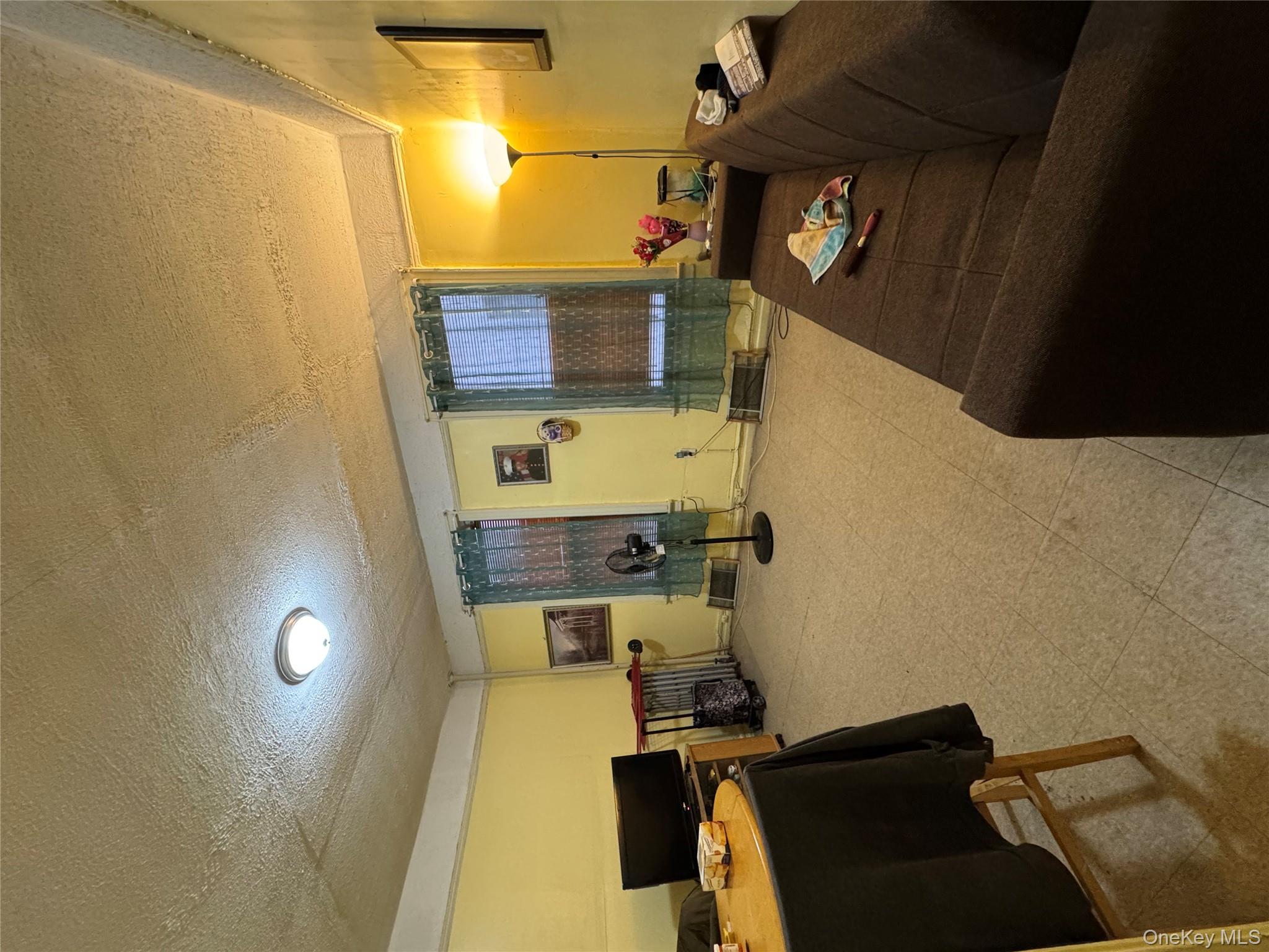 1140 Metcalf Avenue, Bronx, NY 10472