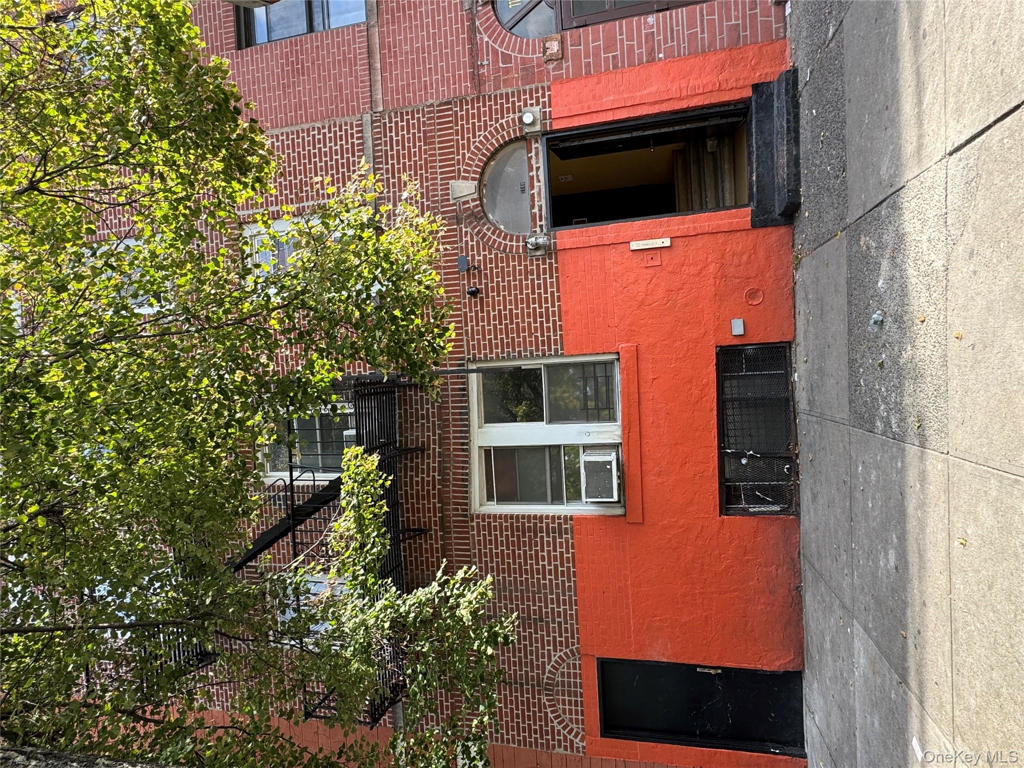 1140 Metcalf Avenue, Bronx, NY 10472