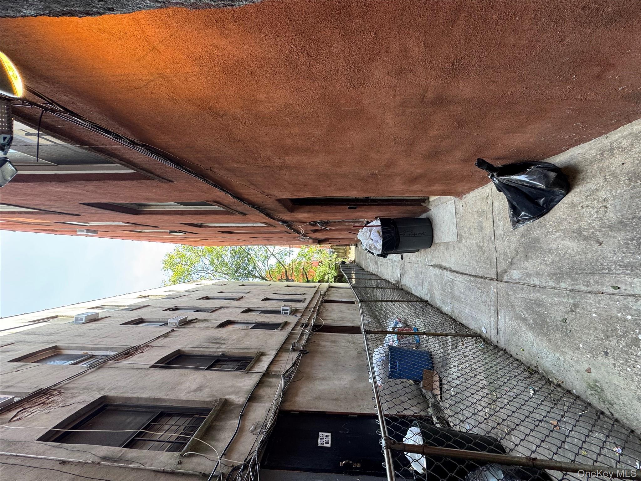 1140 Metcalf Avenue, Bronx, NY 10472