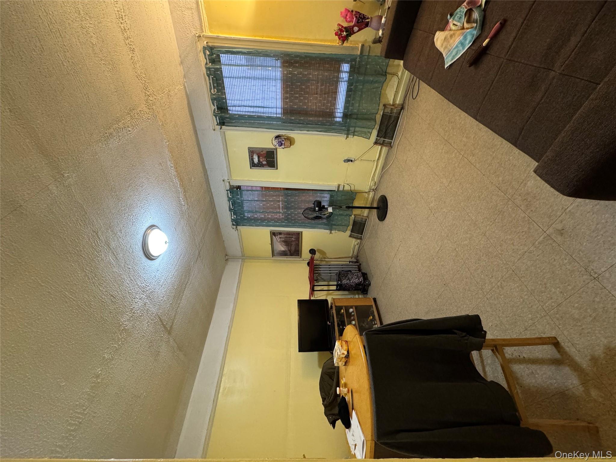 1140 Metcalf Avenue, Bronx, NY 10472