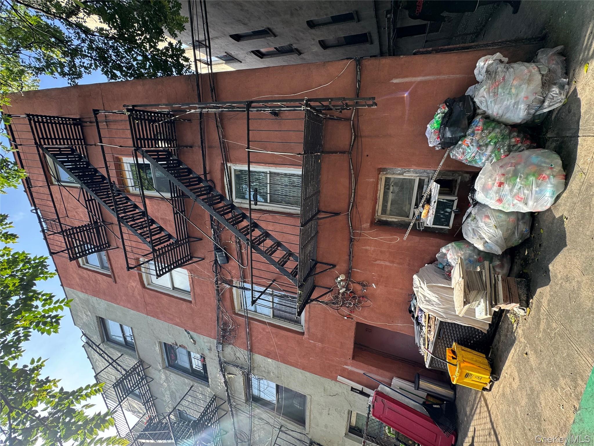 1140 Metcalf Avenue, Bronx, NY 10472