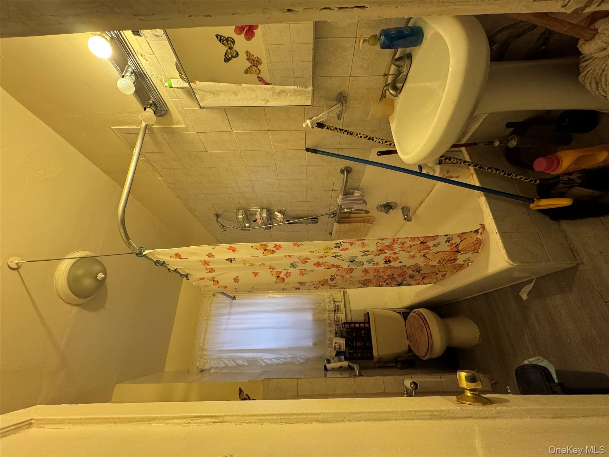 1140 Metcalf Avenue, Bronx, NY 10472