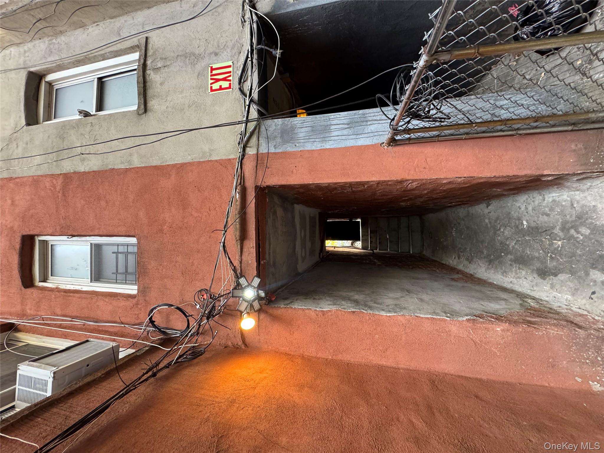 1140 Metcalf Avenue, Bronx, NY 10472