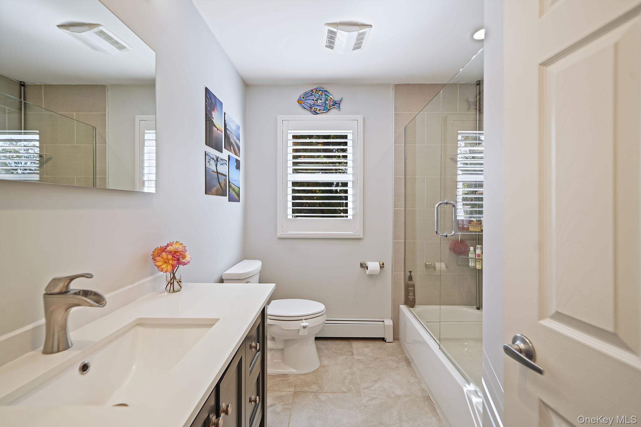 22 5th Avenue, Smithtown, NY 11787