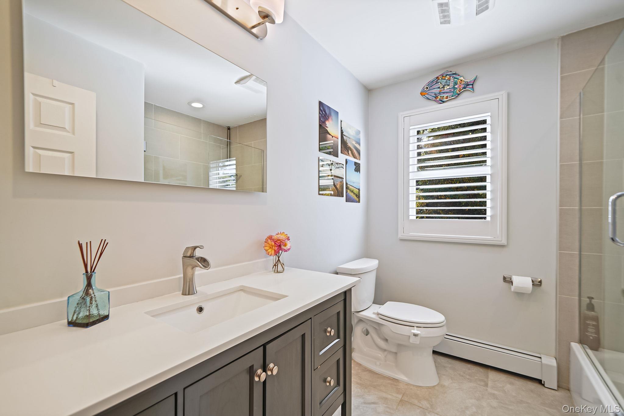 22 5th Avenue, Smithtown, NY 11787