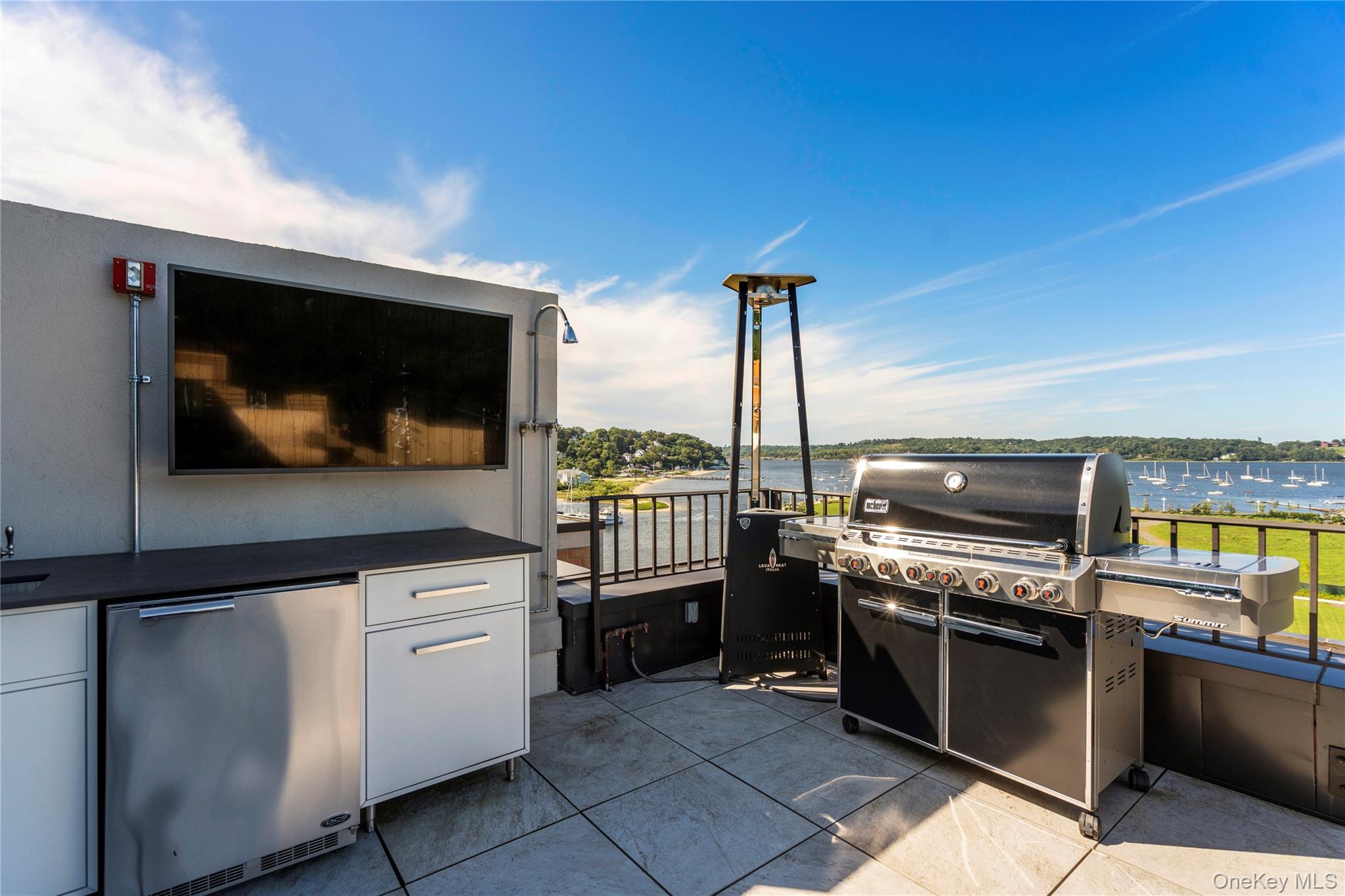 100 Garvies Point Road # 1309, Glen Cove, NY 11542