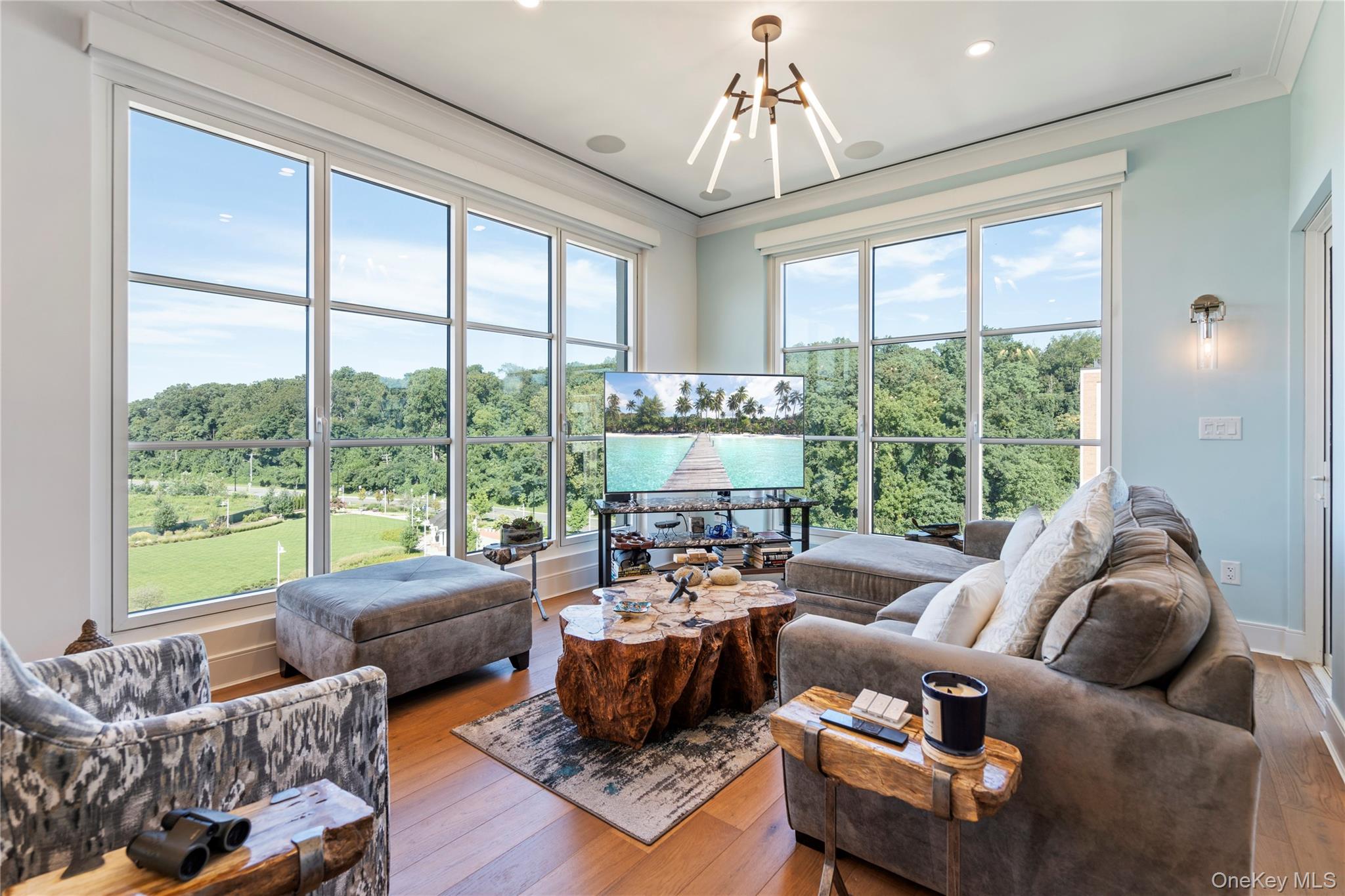 100 Garvies Point Road # 1309, Glen Cove, NY 11542