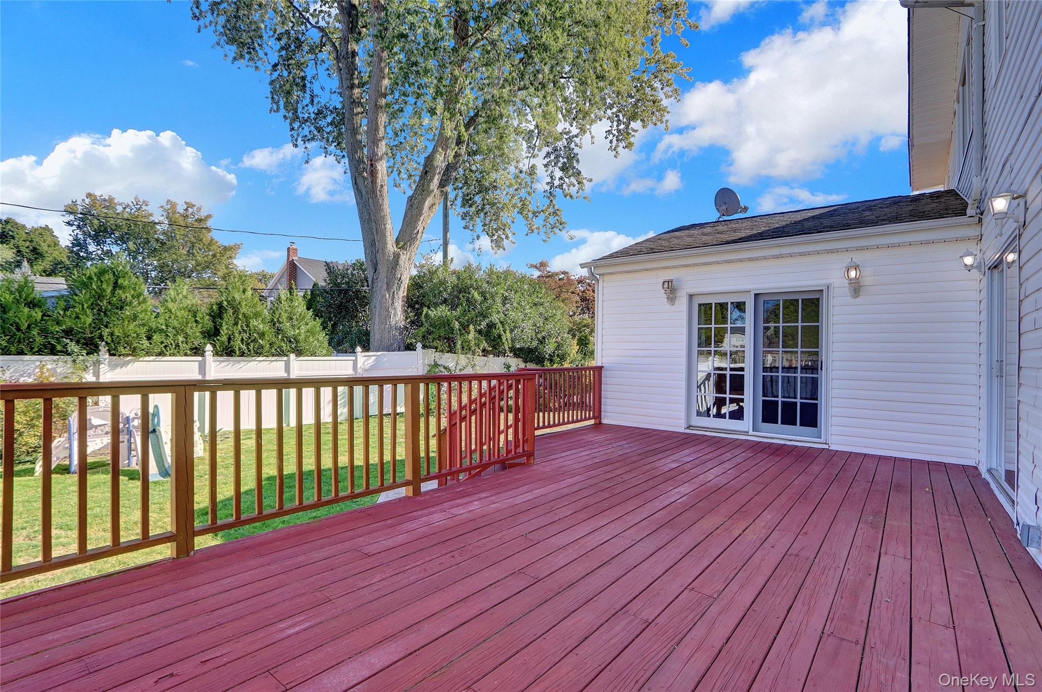 600 Plainview Road, Plainview, NY 11803